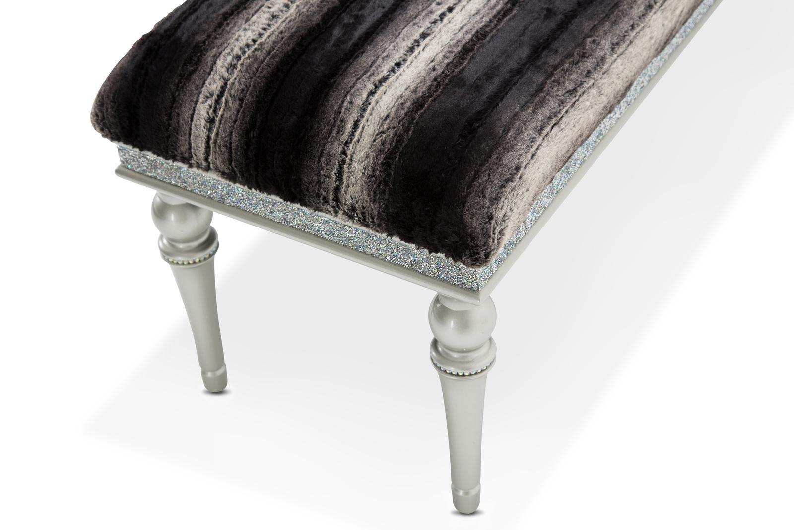 Melrose Plaza Non-Storage Bed Bench in Dove - Luxury Home Furniture (MI)