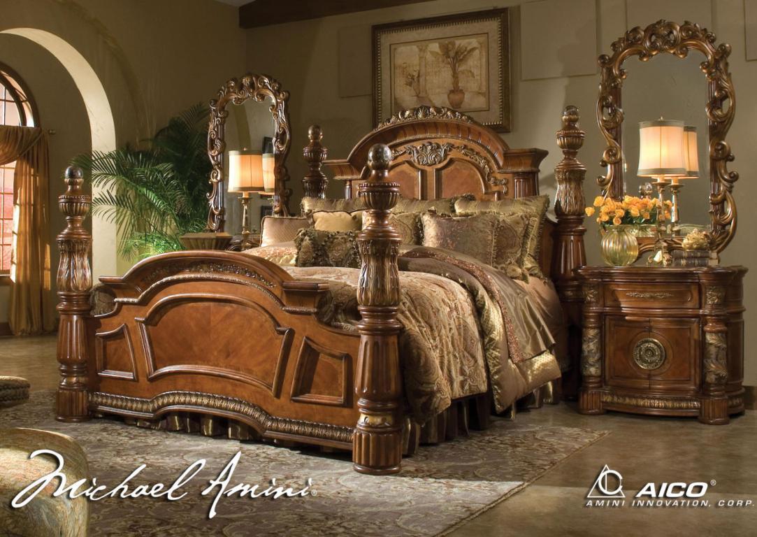 Villa Valencia King Poster Bed in Chestnut - Luxury Home Furniture (MI)
