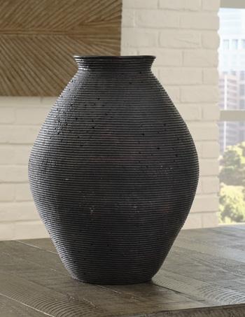 Hannela Vase - Luxury Home Furniture (MI)