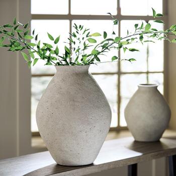 Hannela Vase - Luxury Home Furniture (MI)