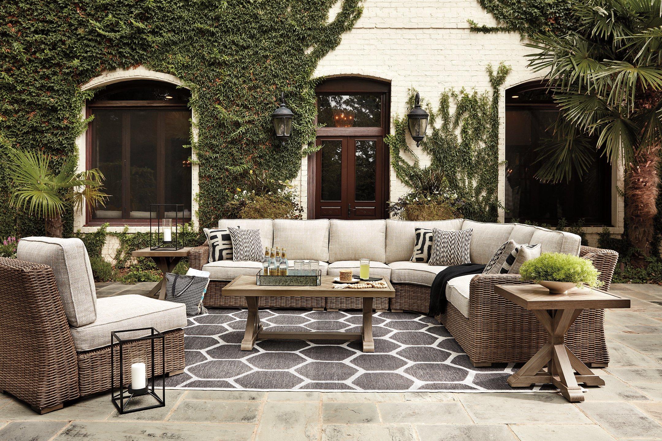 Beachcroft Outdoor Seating Set - Luxury Home Furniture (MI)