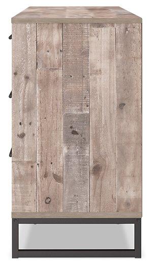 Neilsville Dresser - Luxury Home Furniture (MI)