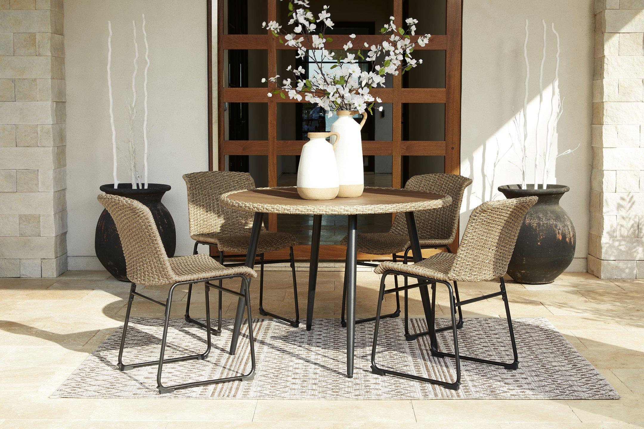 Amaris Outdoor Dining Set - Luxury Home Furniture (MI)