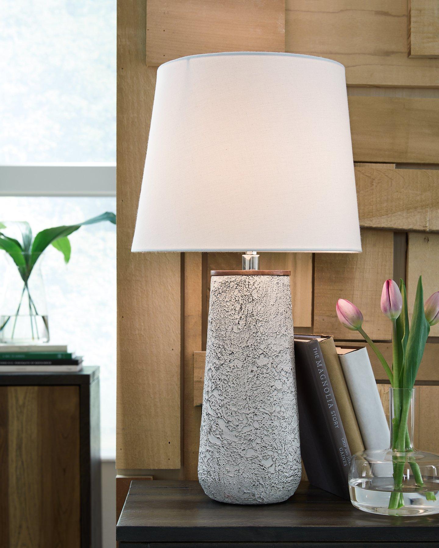 Chaston Table Lamp (Set of 2) - Luxury Home Furniture (MI)