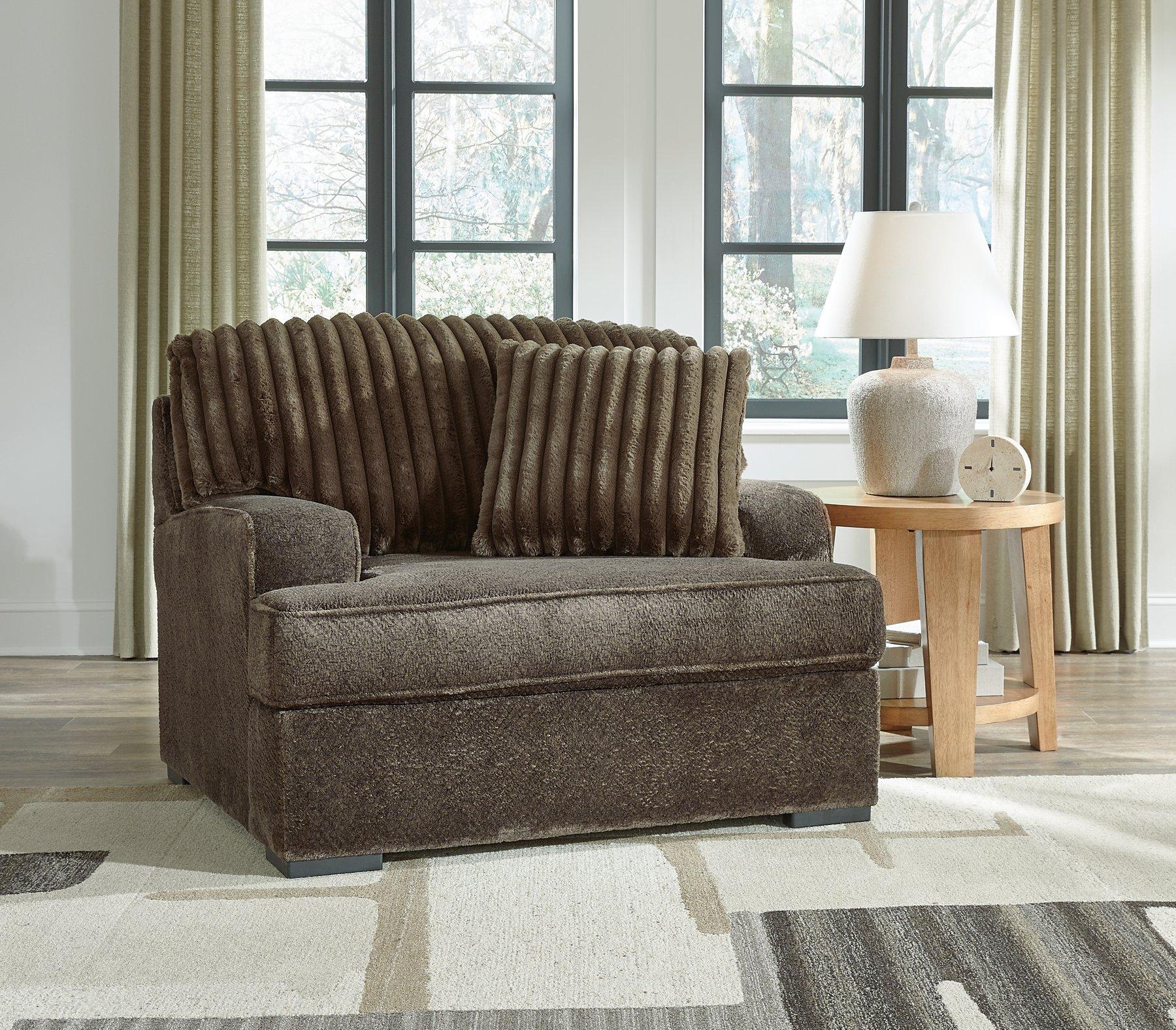 Aylesworth Oversized Chair - Luxury Home Furniture (MI)