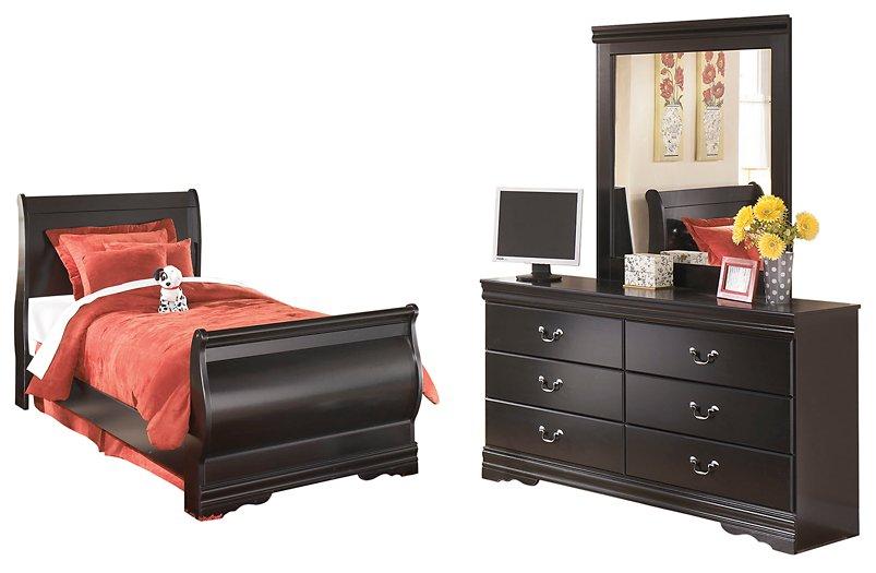 Huey Vineyard Bedroom Set - Luxury Home Furniture (MI)