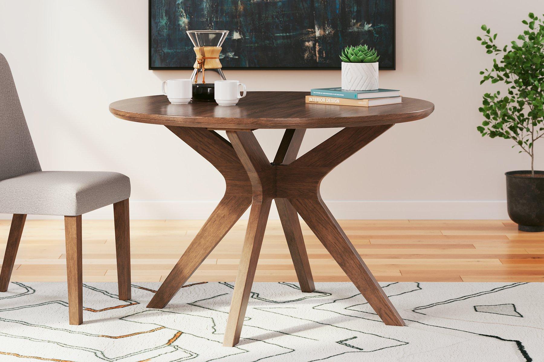 Lyncott Dining Room Set - Luxury Home Furniture (MI)