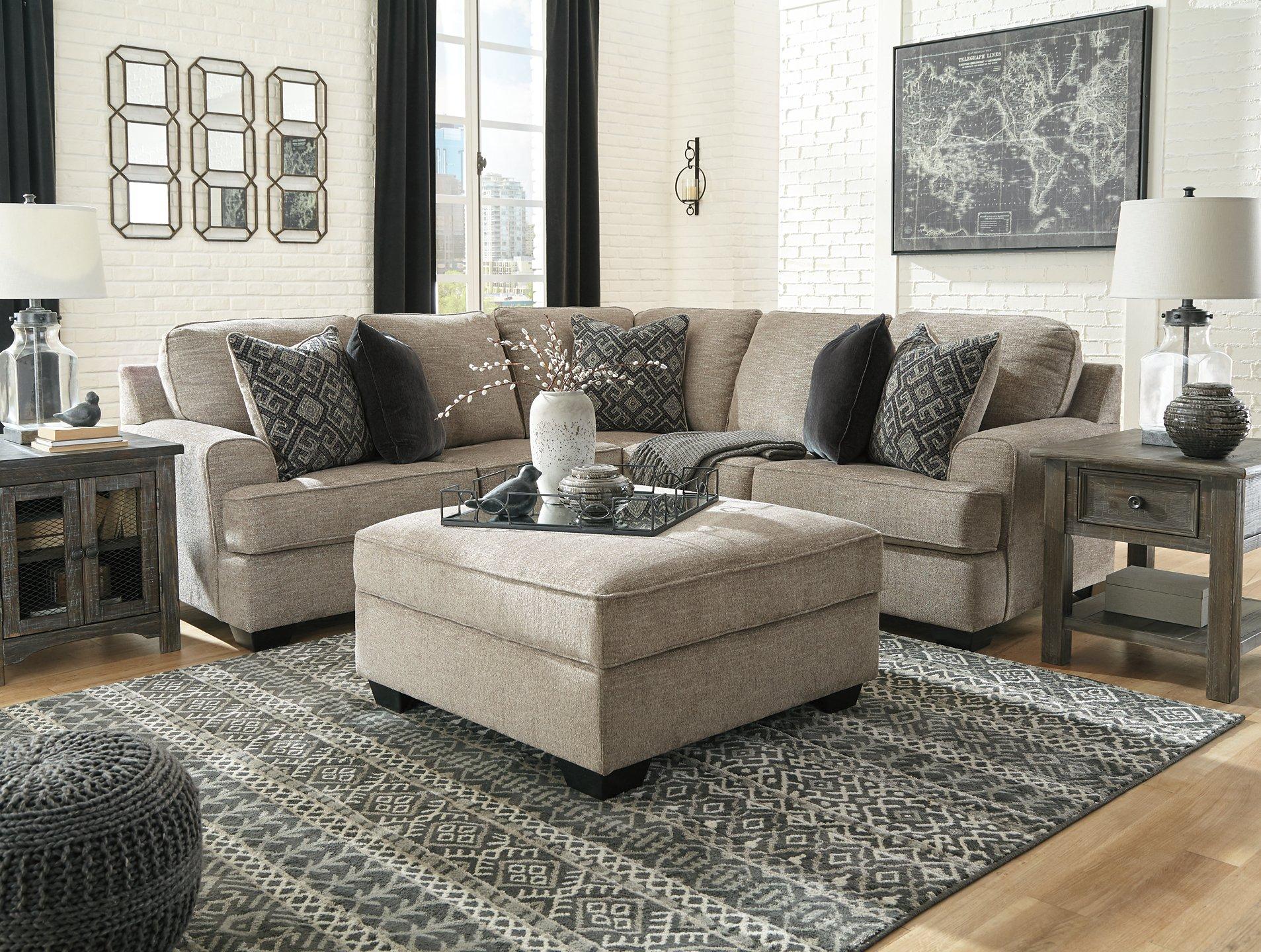 Bovarian Living Room Set - Luxury Home Furniture (MI)