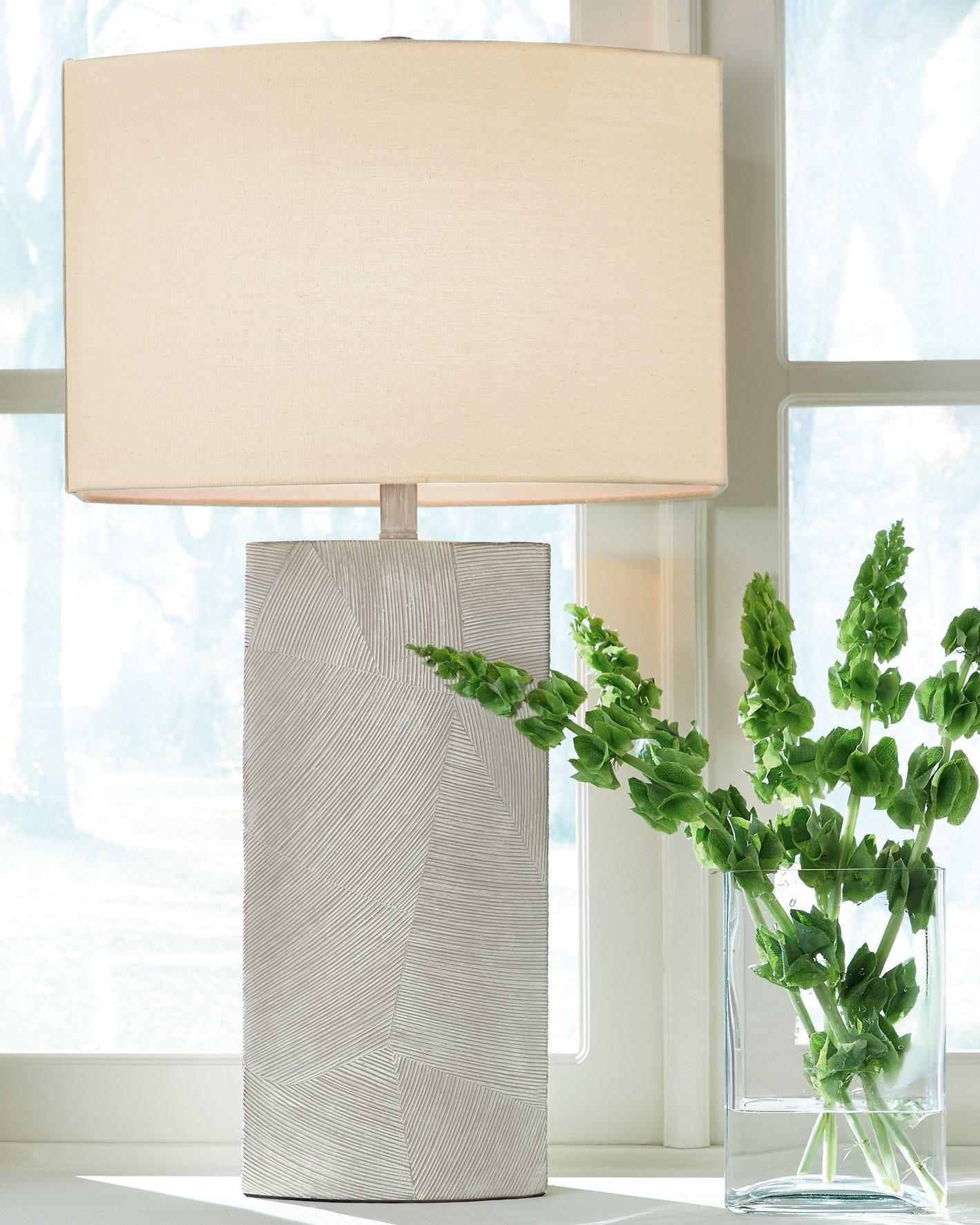 Bradard Lamp Set - Luxury Home Furniture (MI)