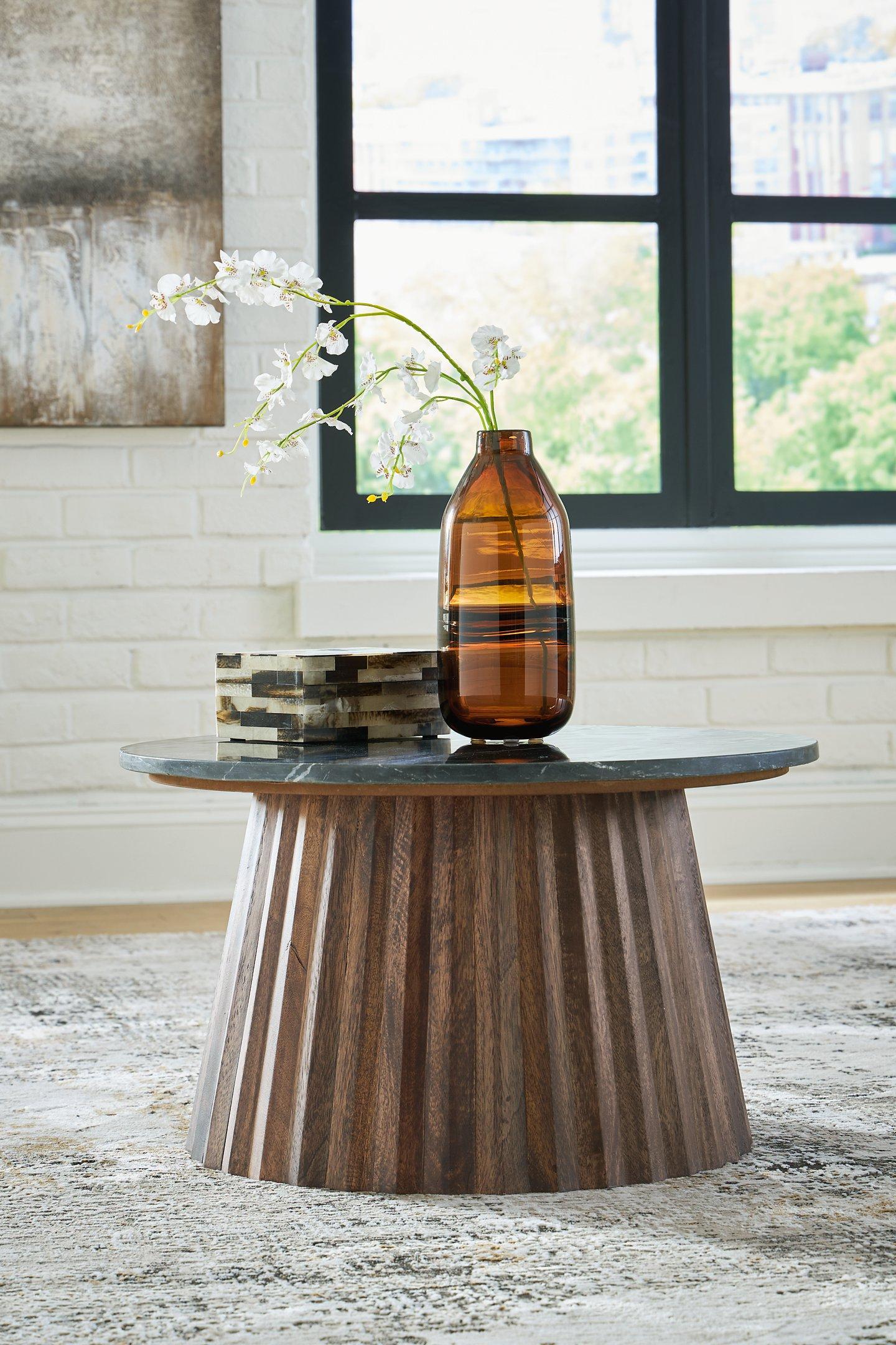Ceilby Accent Coffee Table - Luxury Home Furniture (MI)
