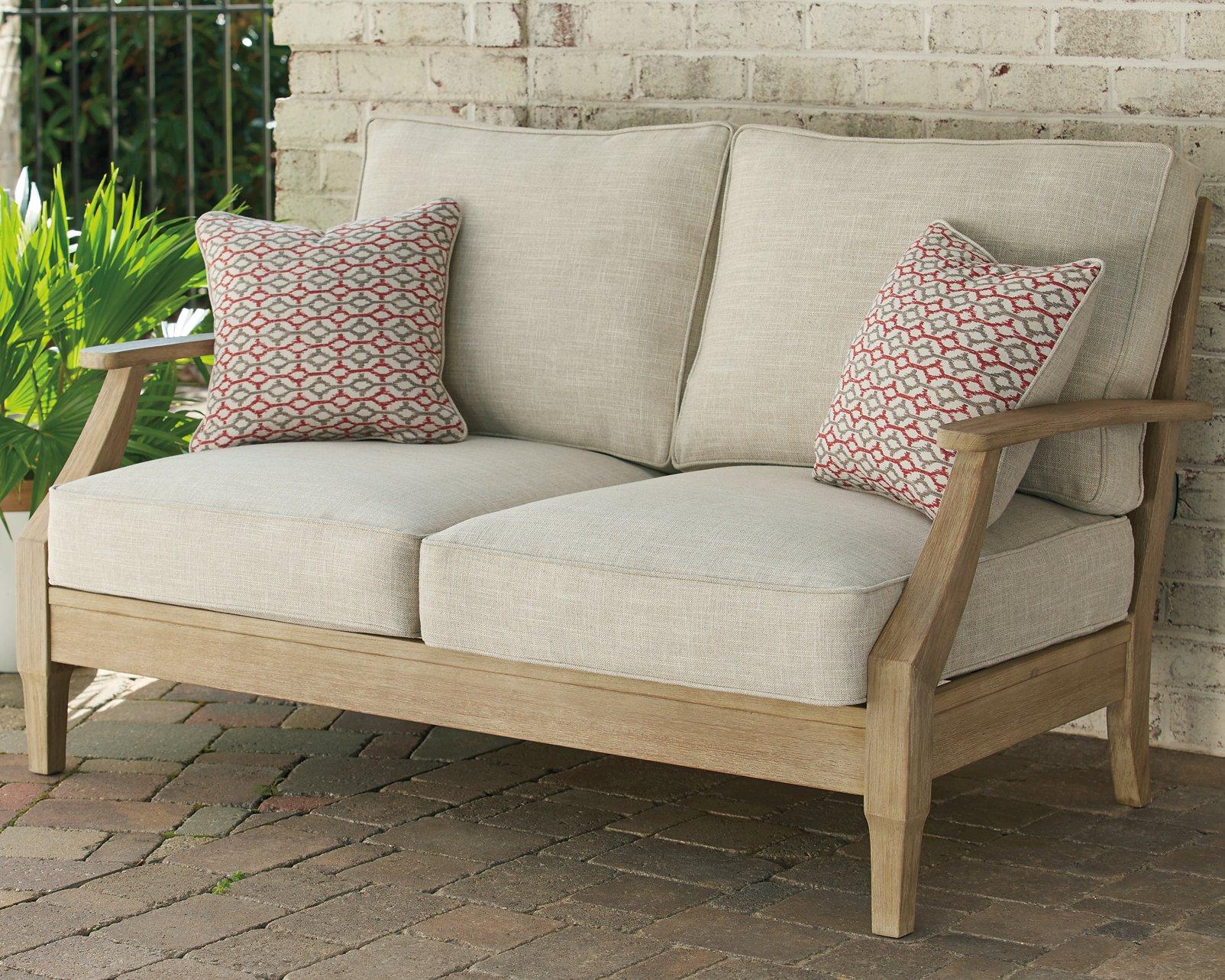 Clare View Loveseat with Cushion - Luxury Home Furniture (MI)
