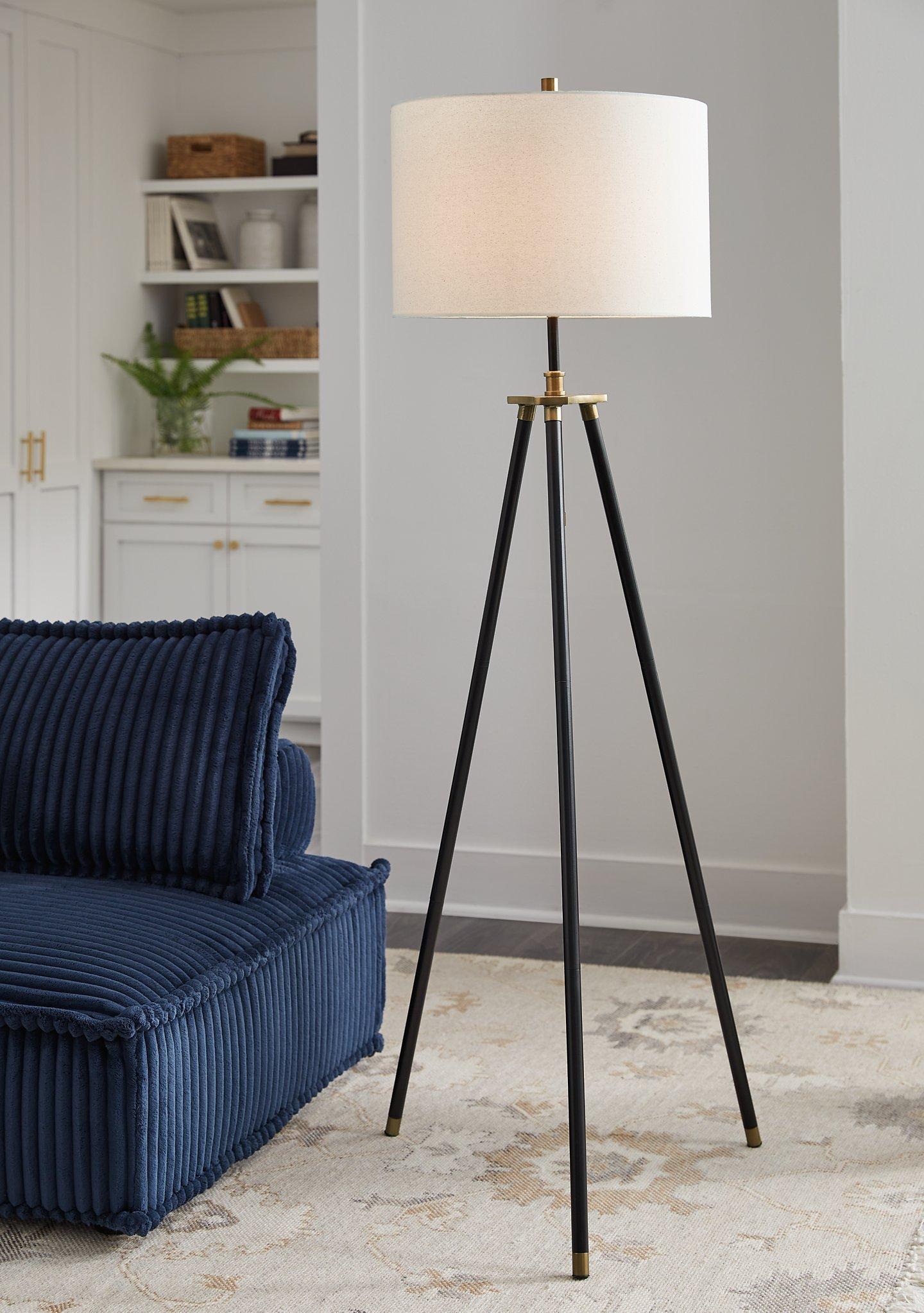 Cashner Floor Lamp - Luxury Home Furniture (MI)