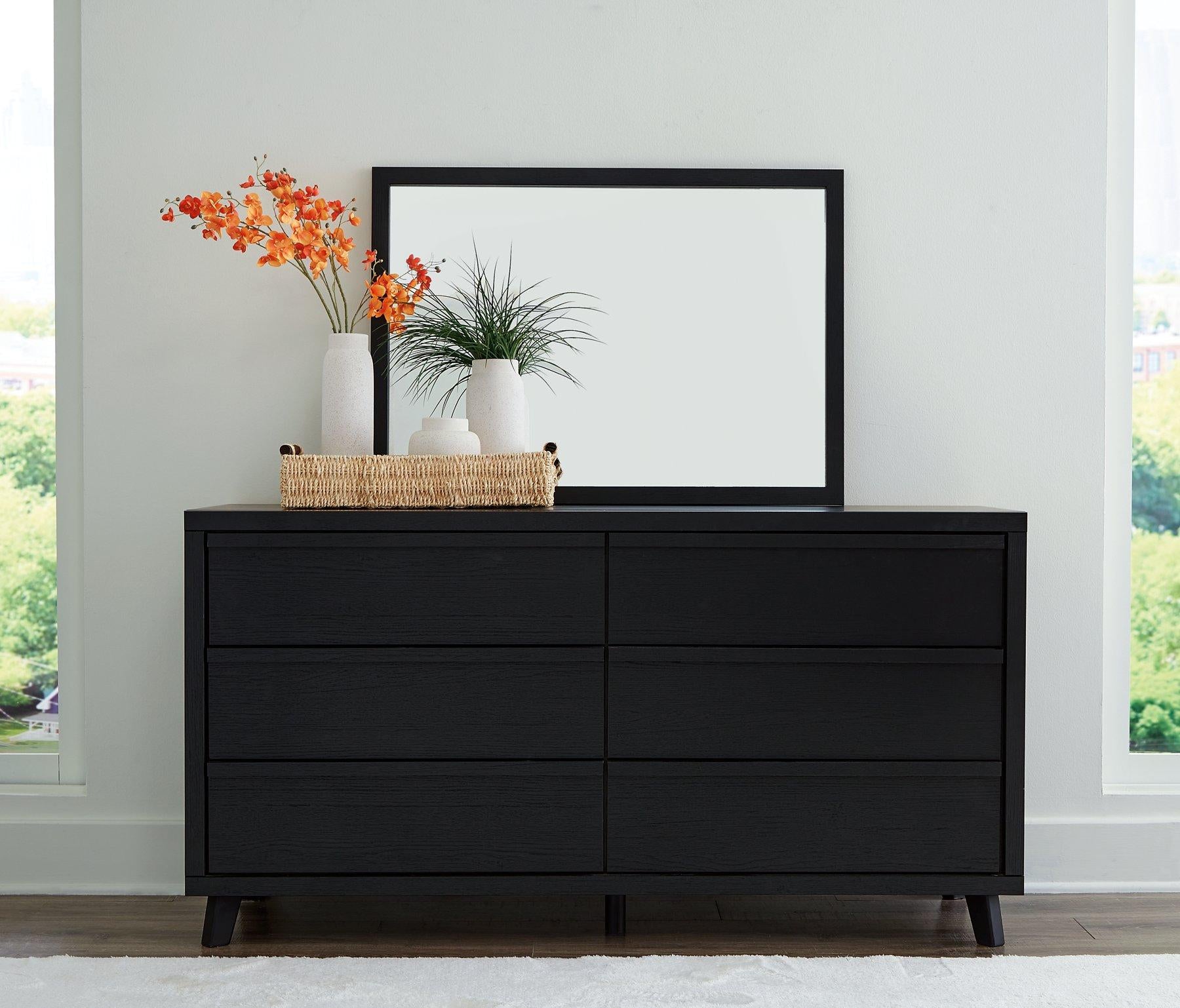 Danziar Dresser and Mirror - Luxury Home Furniture (MI)