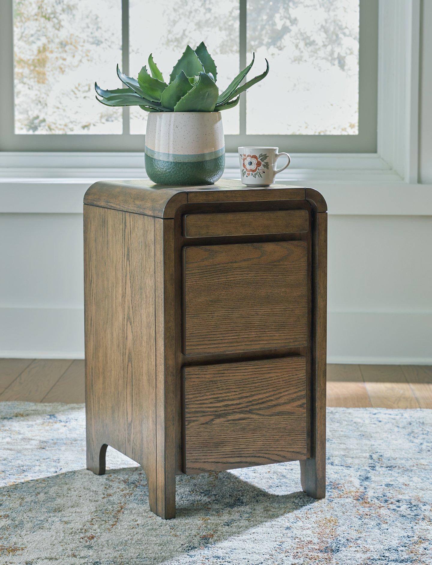 Jensworth Accent Table - Luxury Home Furniture (MI)