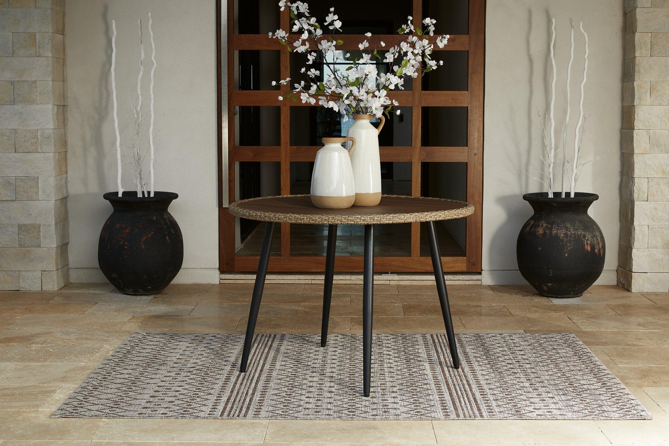 Amaris Outdoor Dining Set - Luxury Home Furniture (MI)