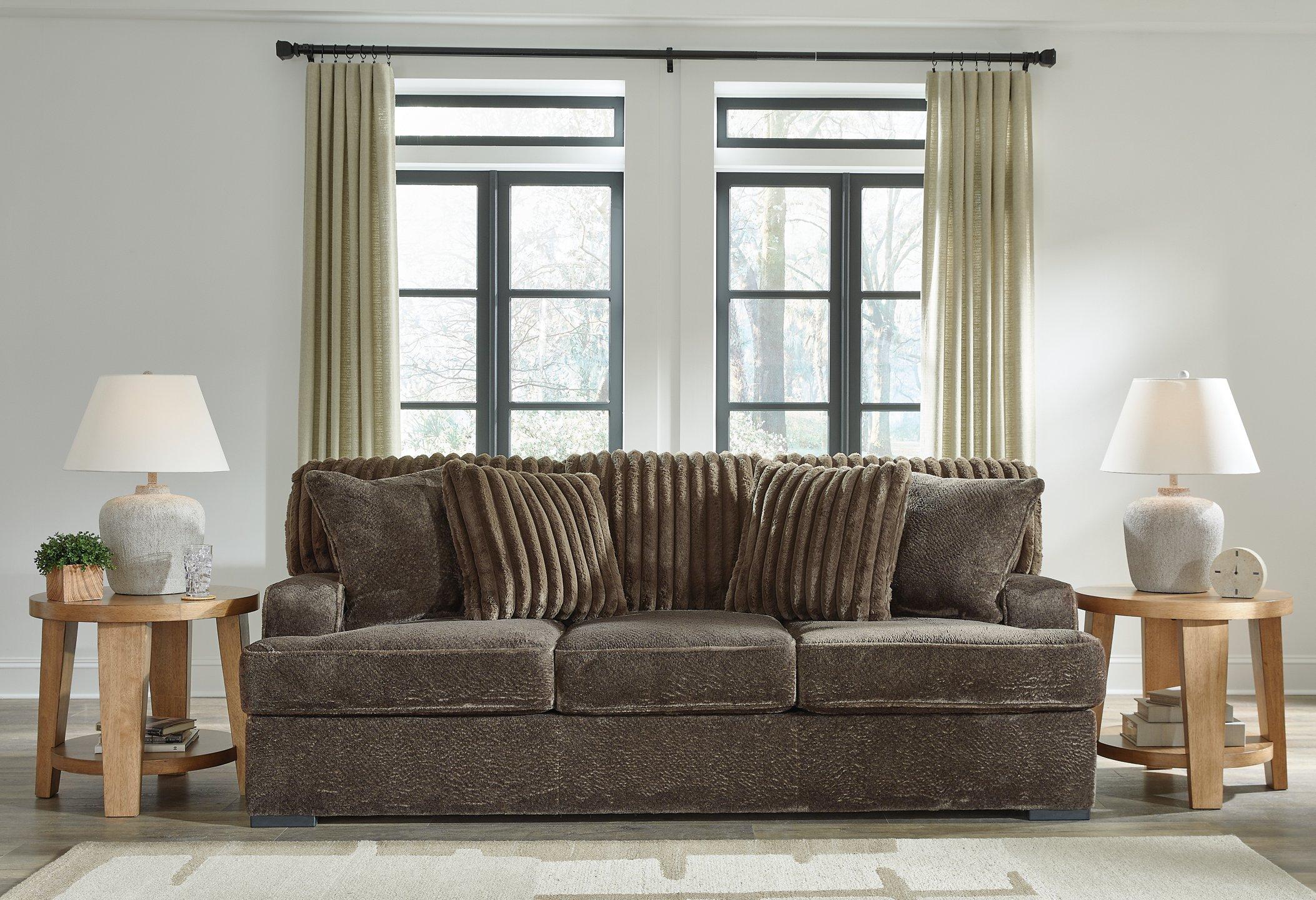 Aylesworth Sofa - Luxury Home Furniture (MI)