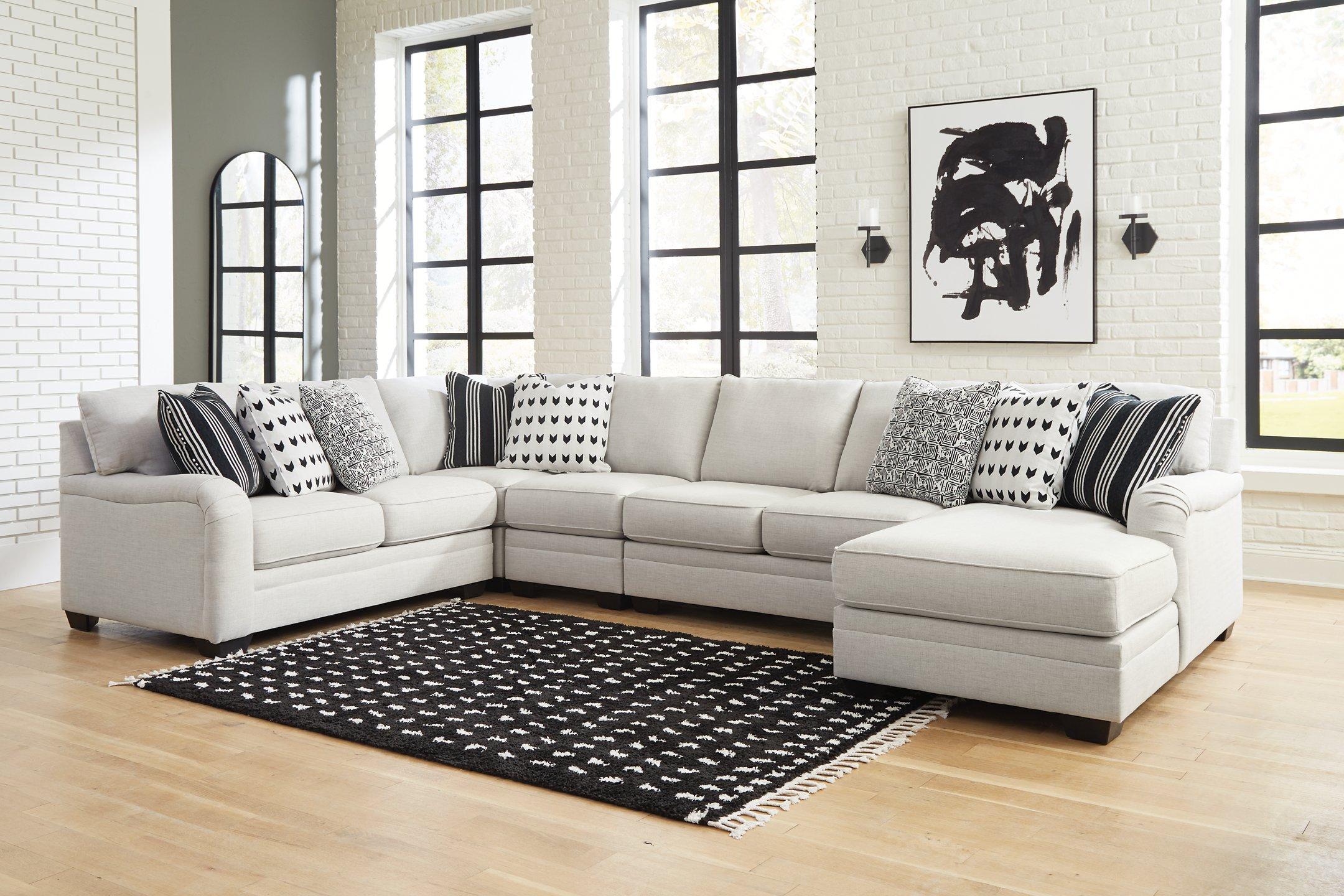 Huntsworth Sectional with Chaise - Luxury Home Furniture (MI)