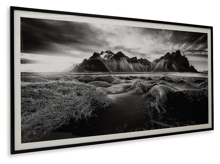 Delstone Wall Art - Luxury Home Furniture (MI)