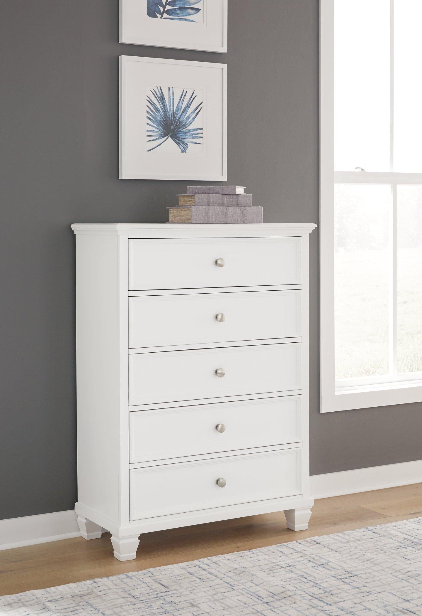 Fortman Chest of Drawers - Luxury Home Furniture (MI)