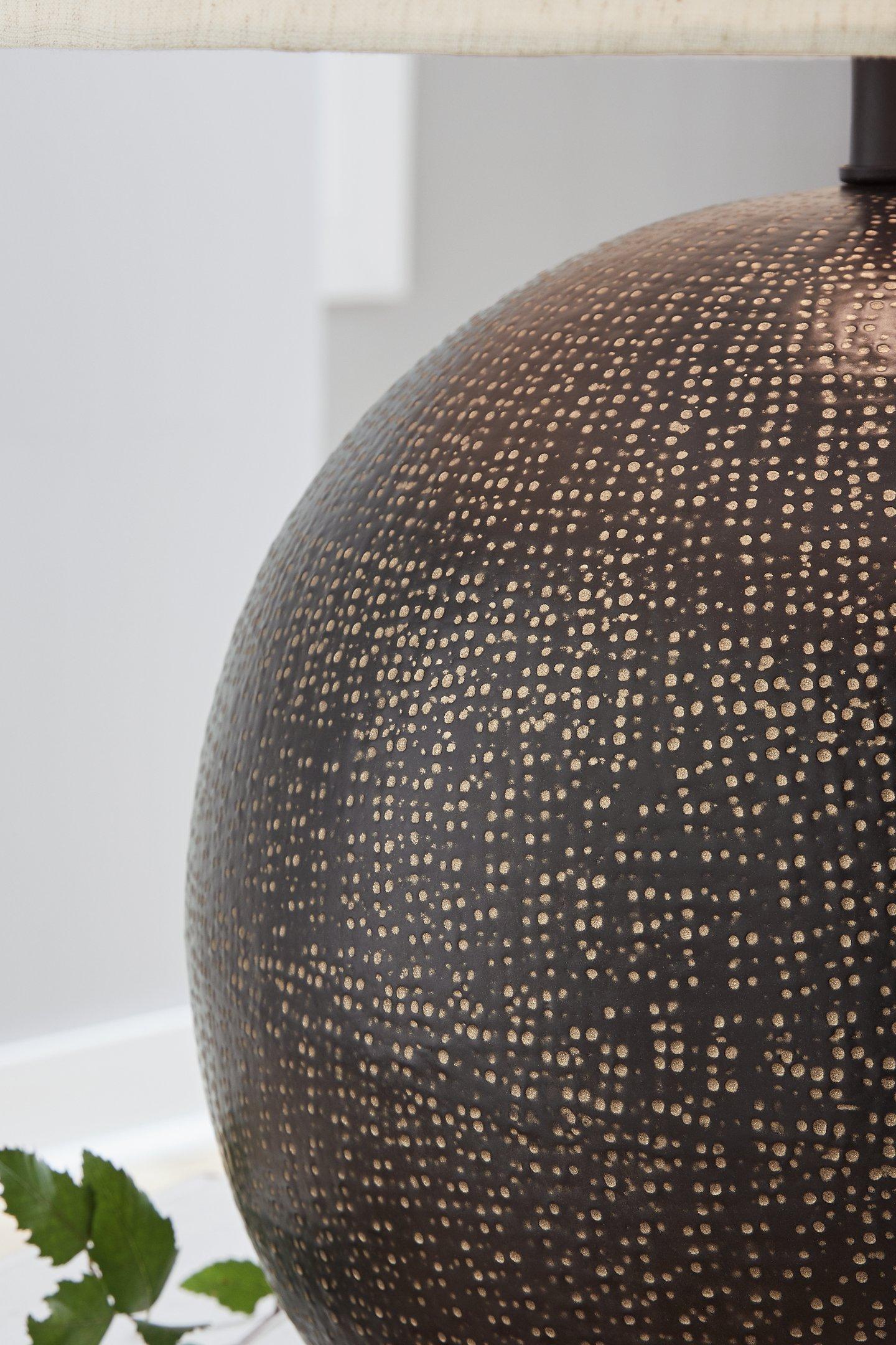 Hambell Table Lamp - Luxury Home Furniture (MI)