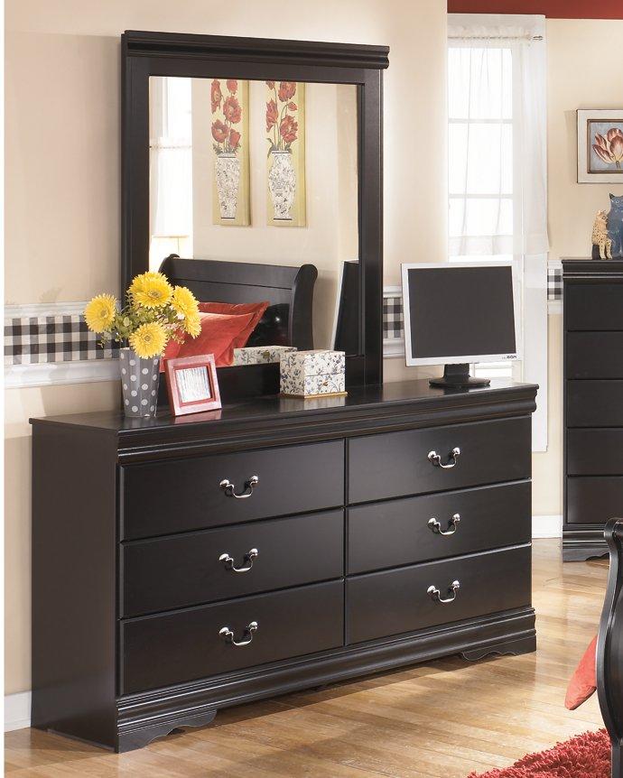 Huey Vineyard Dresser and Mirror - Luxury Home Furniture (MI)