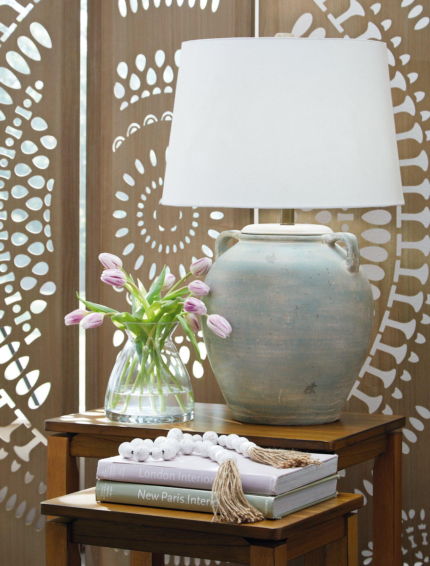 Shawburg Lamp Set - Luxury Home Furniture (MI)