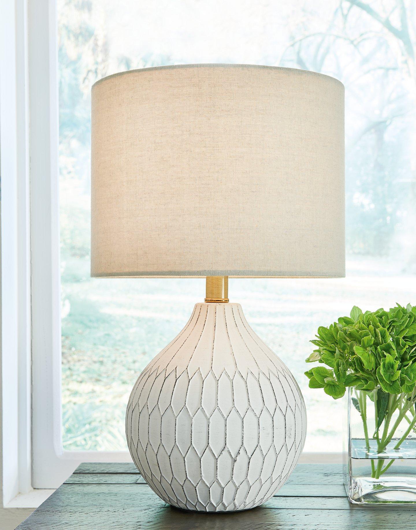 Wardmont Lamp Set - Luxury Home Furniture (MI)