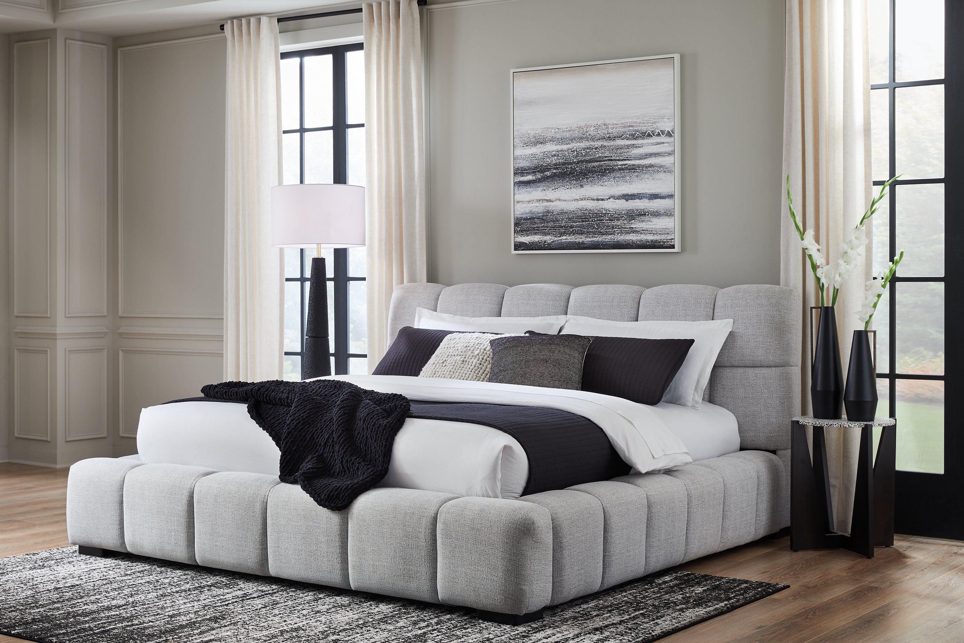 Grendusk Upholstered Bed - Luxury Home Furniture (MI)