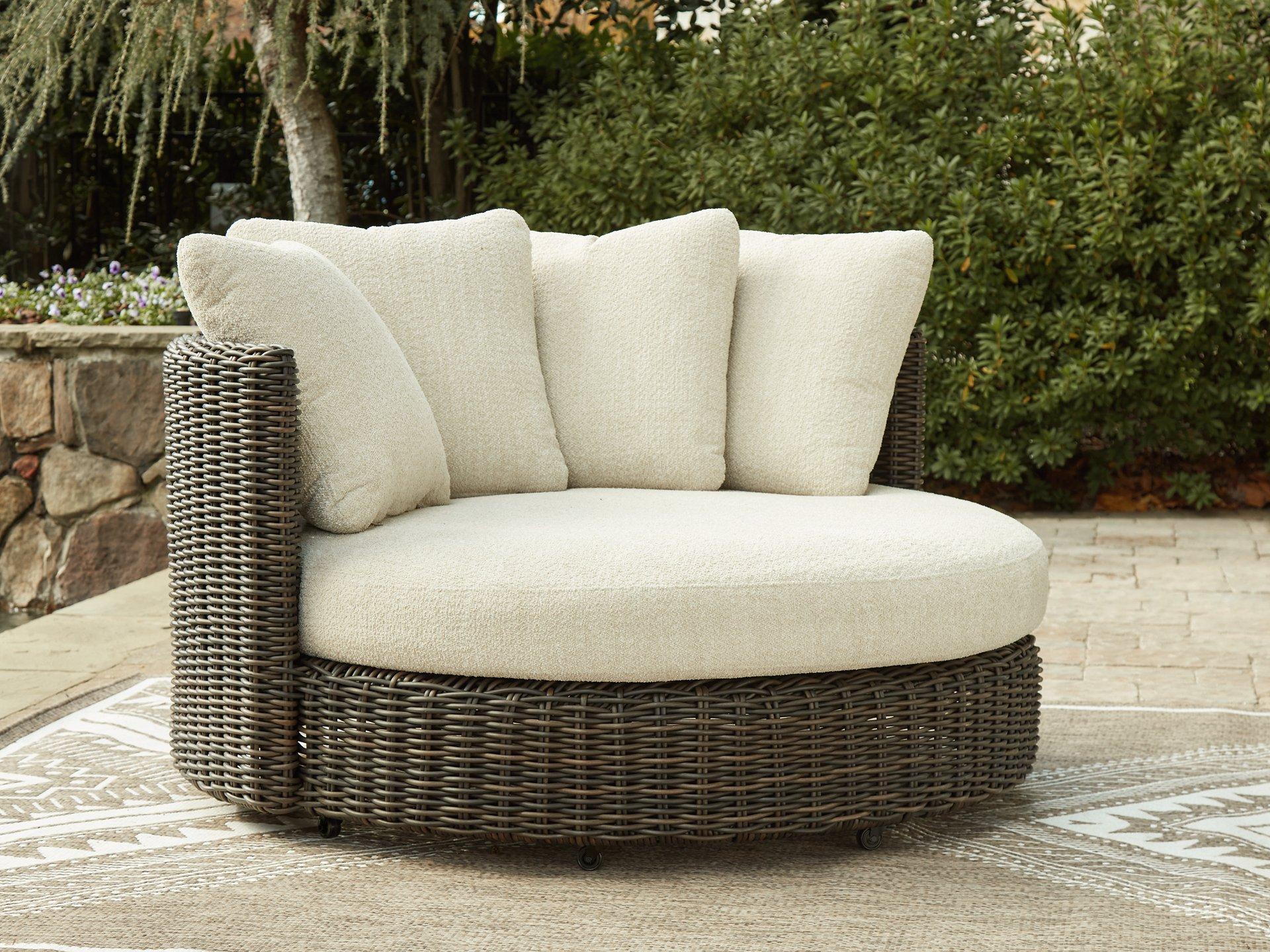 Kimora Outdoor Swivel Lounge Chair with Cushion - Luxury Home Furniture (MI)