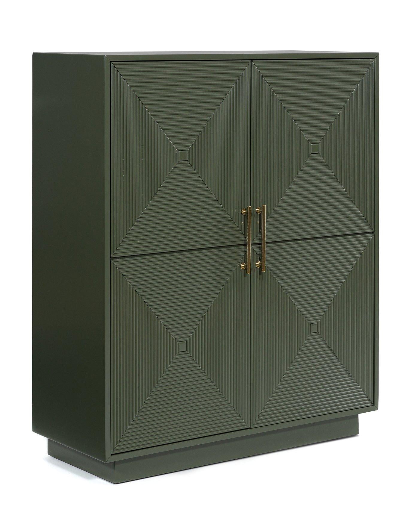 Geirwood Accent Cabinet - Luxury Home Furniture (MI)