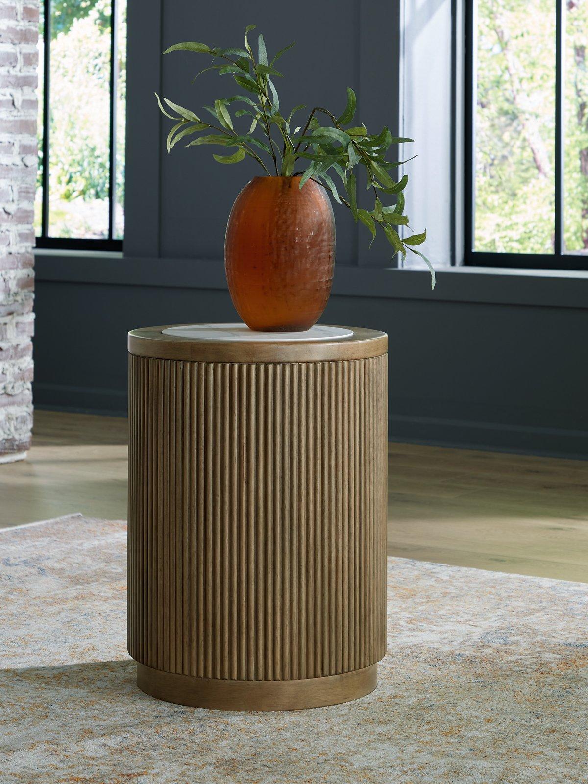 Camdill End Table - Luxury Home Furniture (MI)