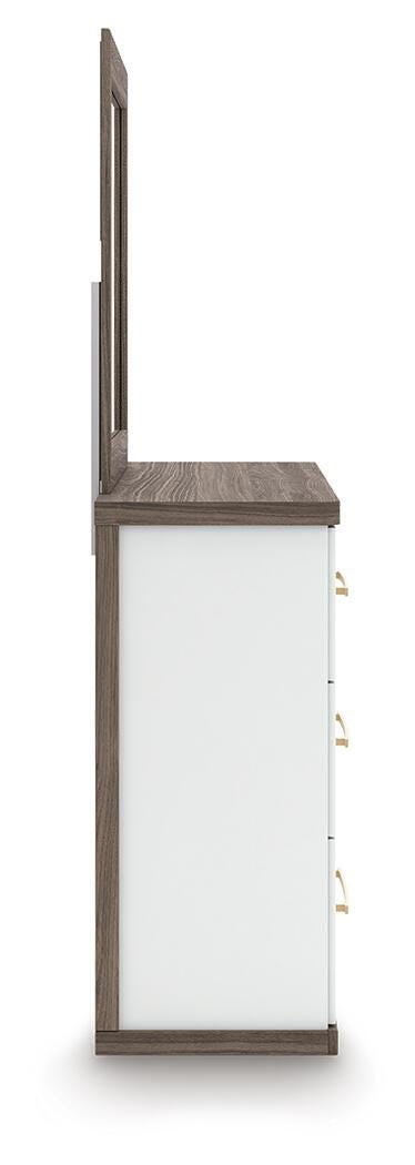 Kendanport Dresser and Mirror - Luxury Home Furniture (MI)