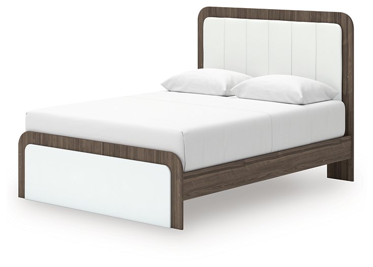 Kendanport Upholstered Bed - Luxury Home Furniture (MI)