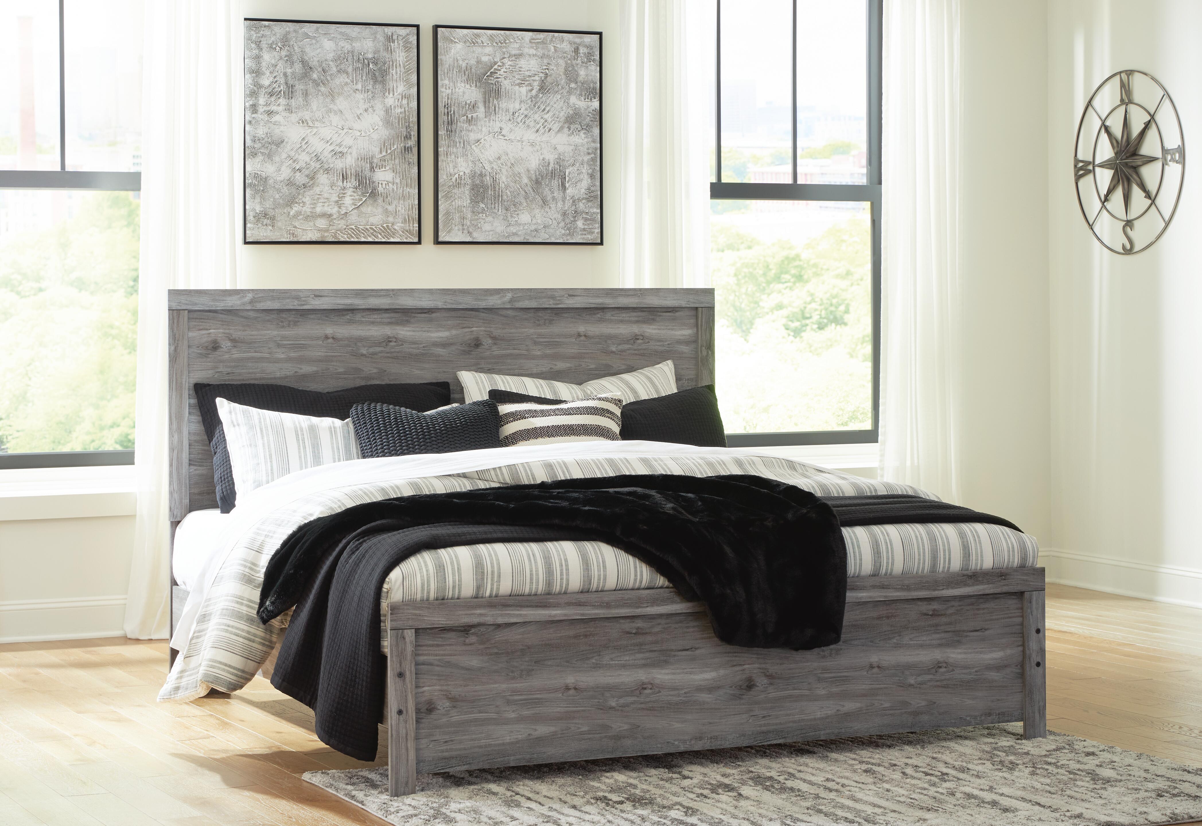 Bronyan Bed - Luxury Home Furniture (MI)