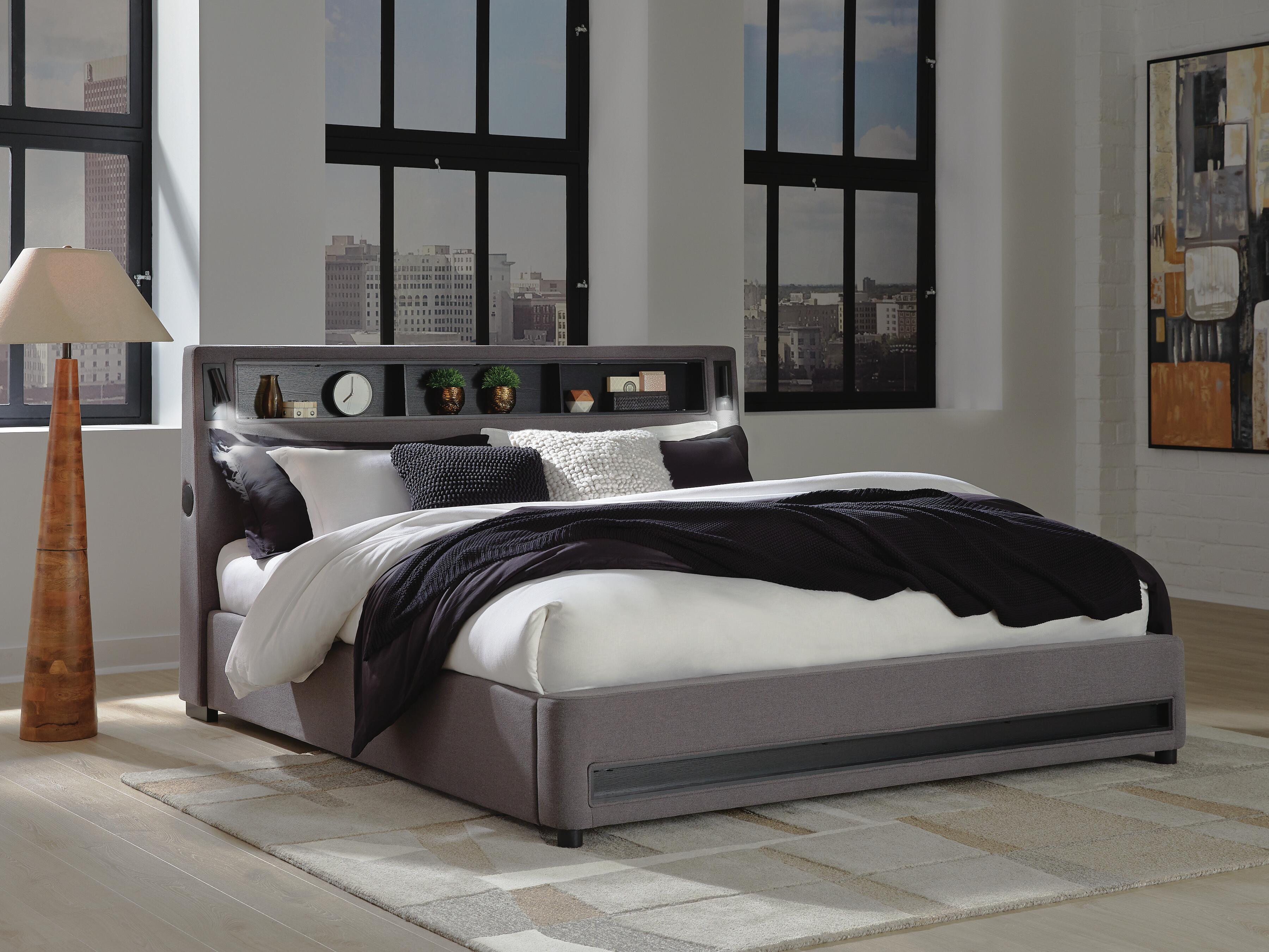 Verishaw Upholstered Bed - Luxury Home Furniture (MI)
