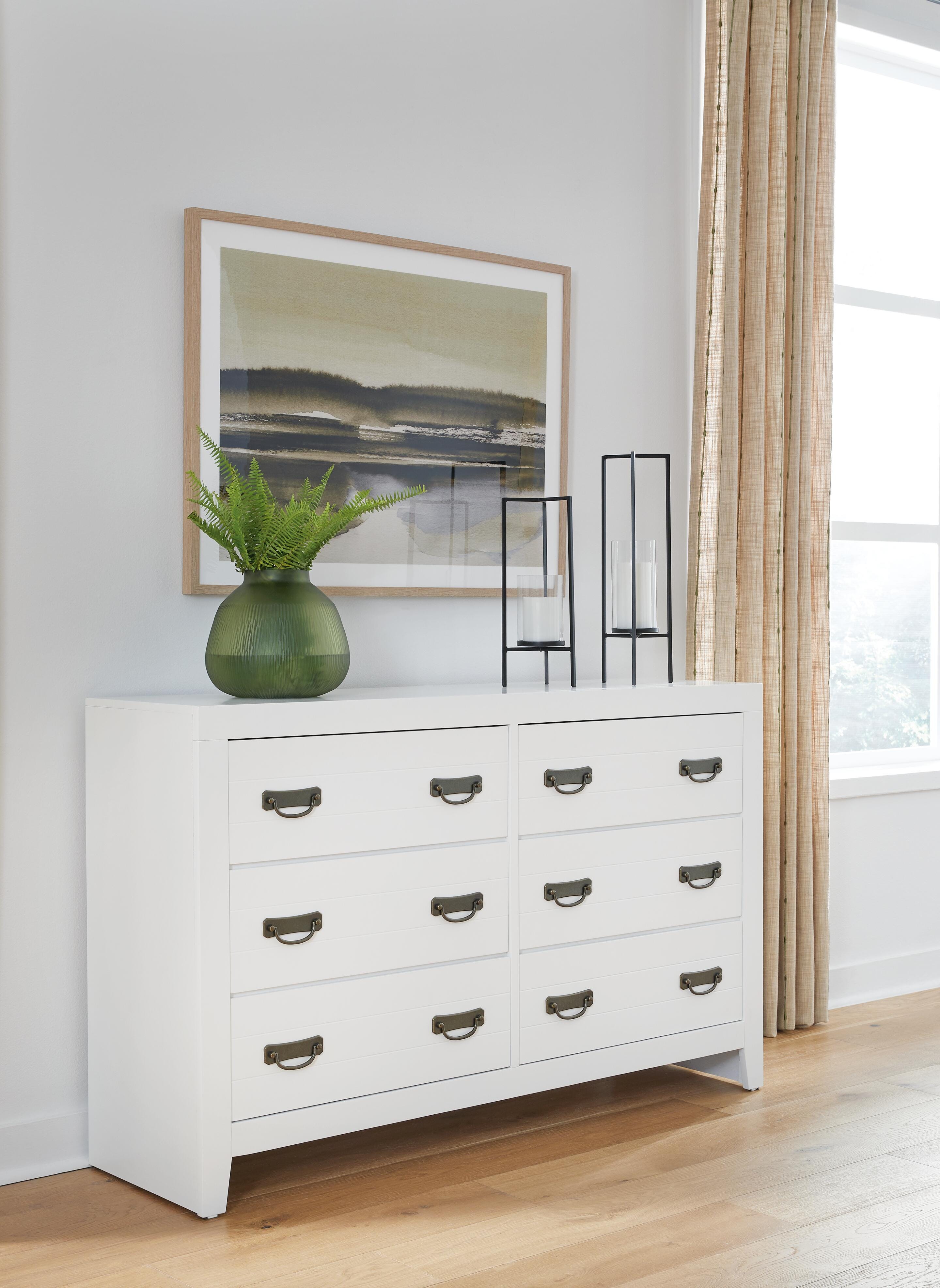 Binterglen Dresser - Luxury Home Furniture (MI)