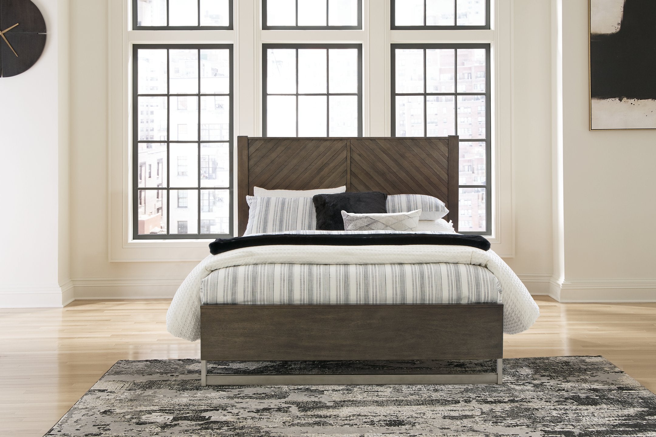 Arkenton Bed - Luxury Home Furniture (MI)