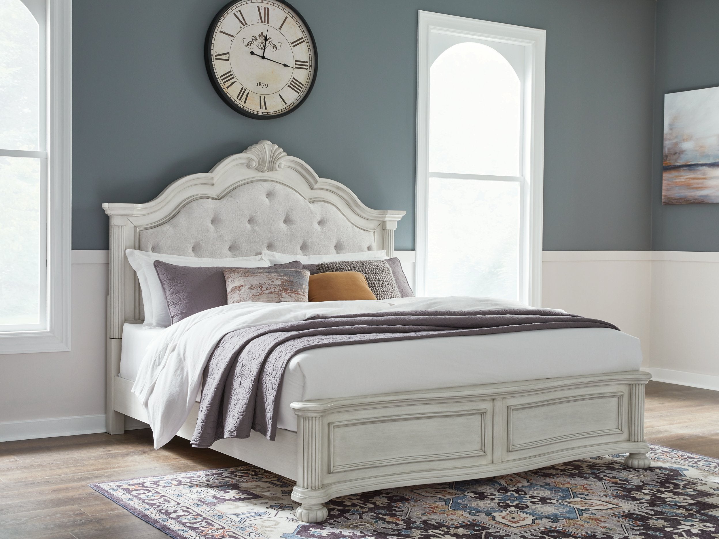 Montelaine Upholstered Bed - Luxury Home Furniture (MI)