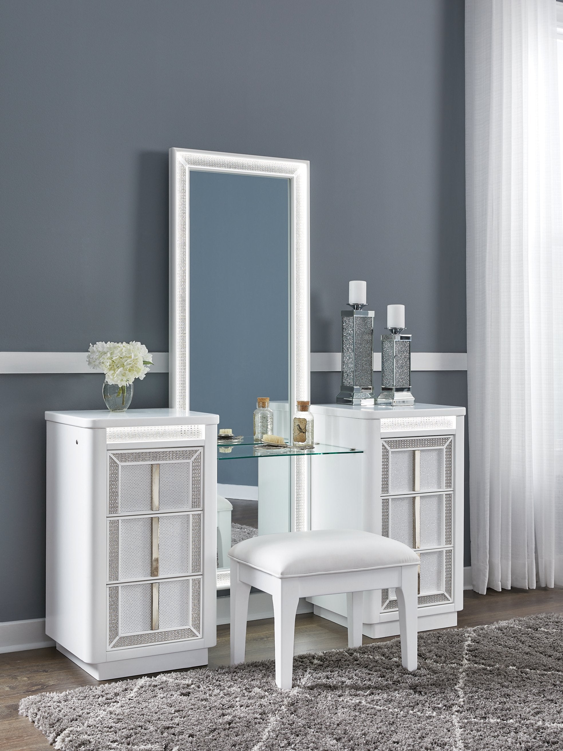 Chalanna Vanity with Mirror - Luxury Home Furniture (MI)