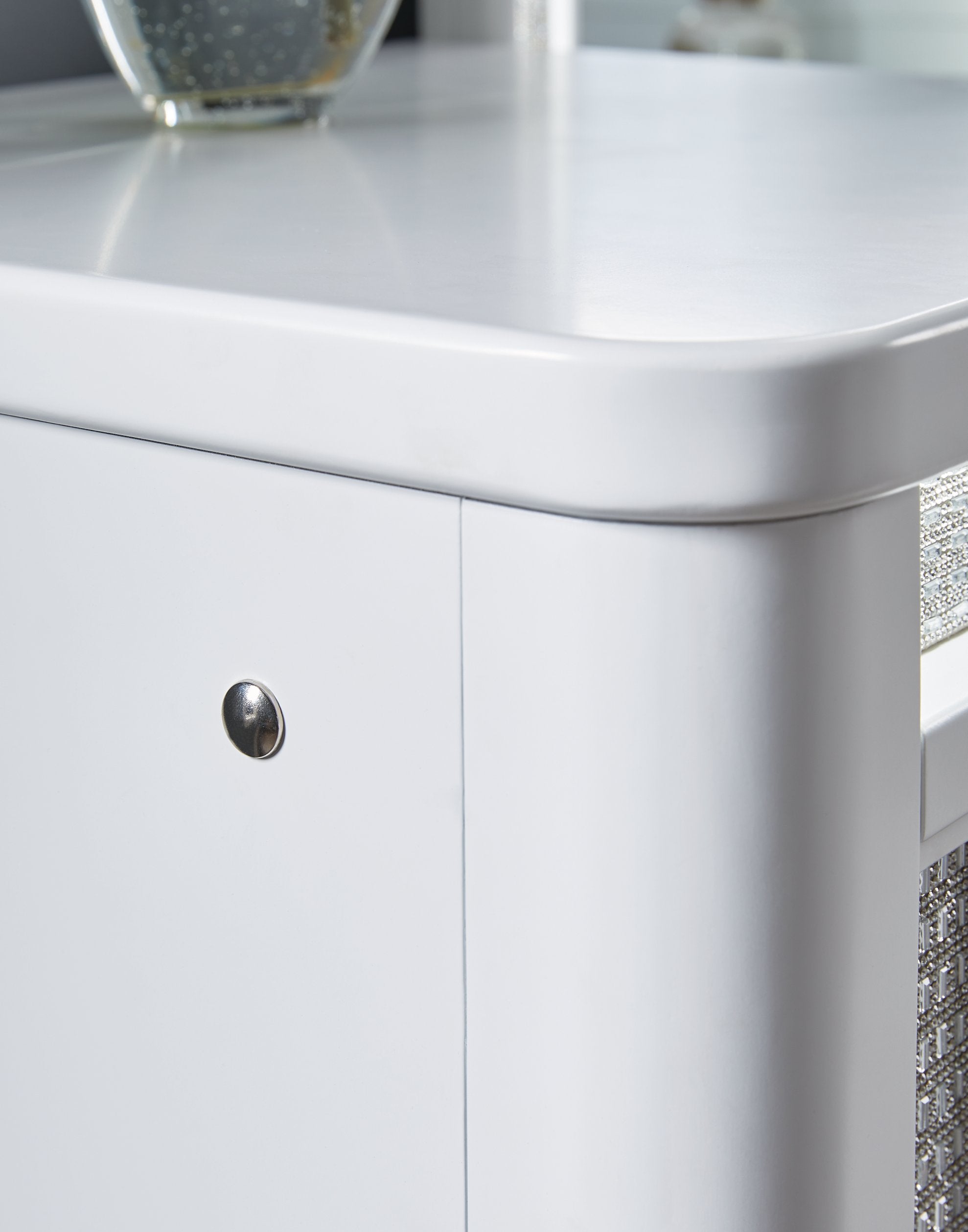 Chalanna Vanity with Mirror - Luxury Home Furniture (MI)