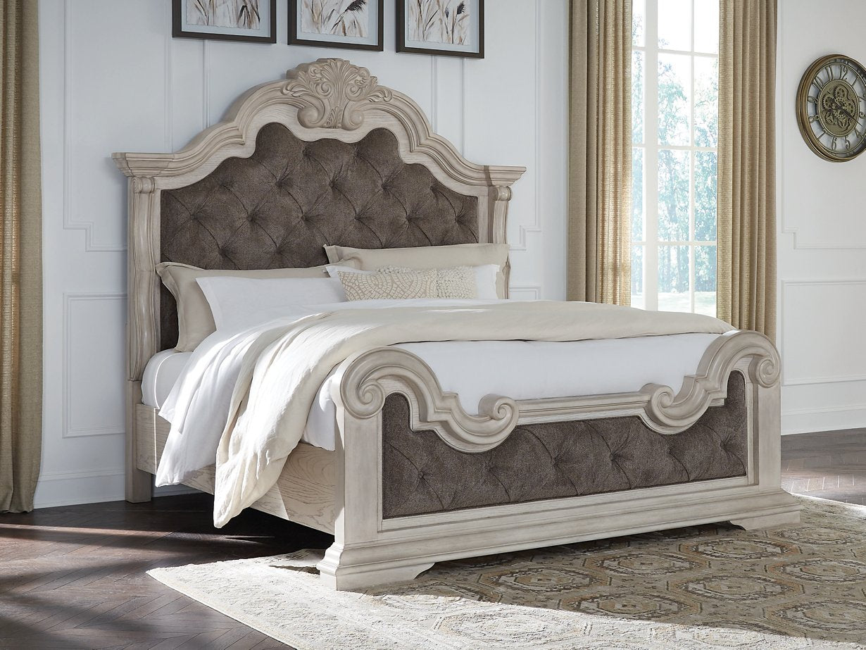 Bruchandi Upholstered Bed - Luxury Home Furniture (MI)
