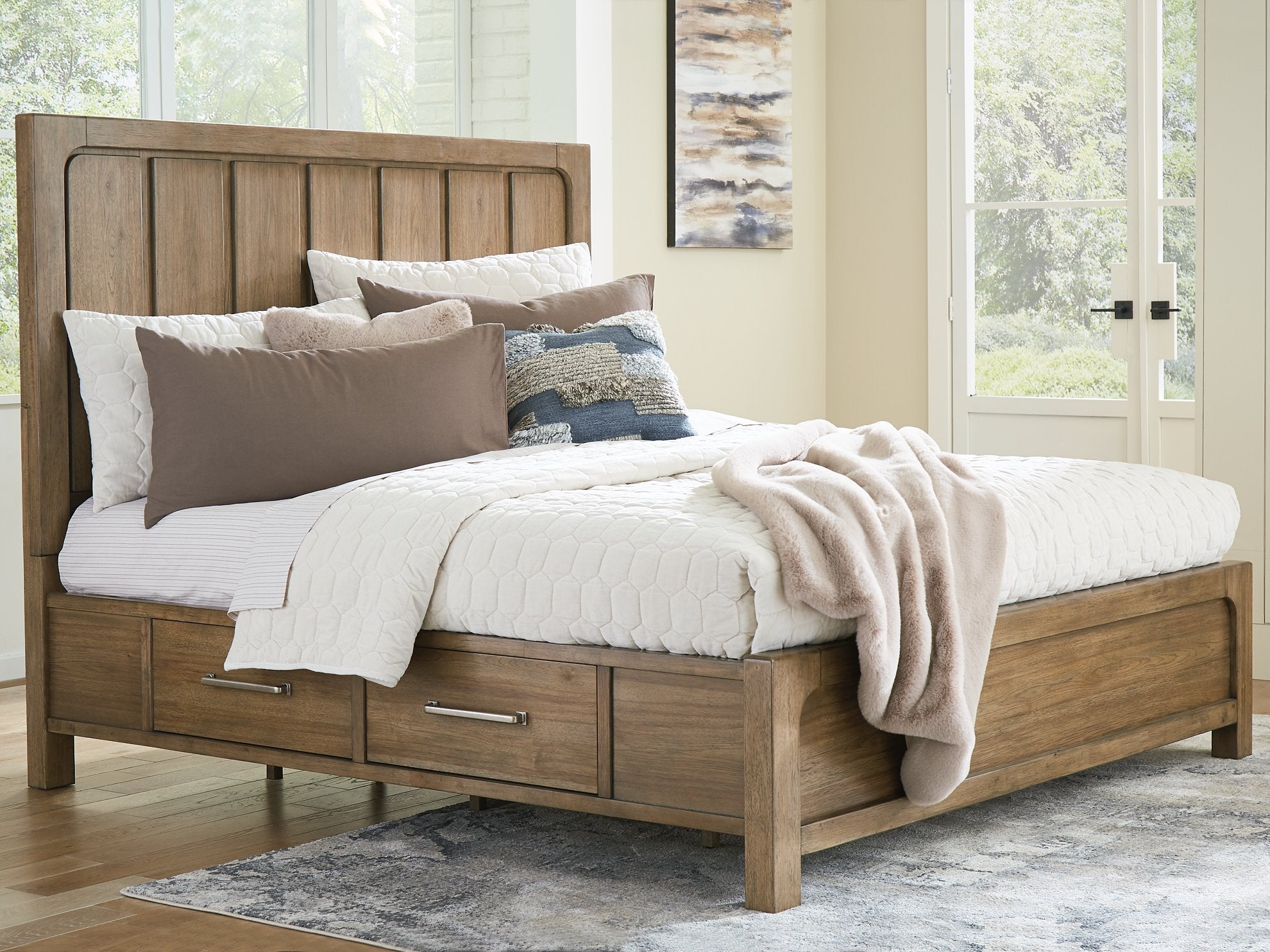 Cabalynn Bed with Storage - Luxury Home Furniture (MI)