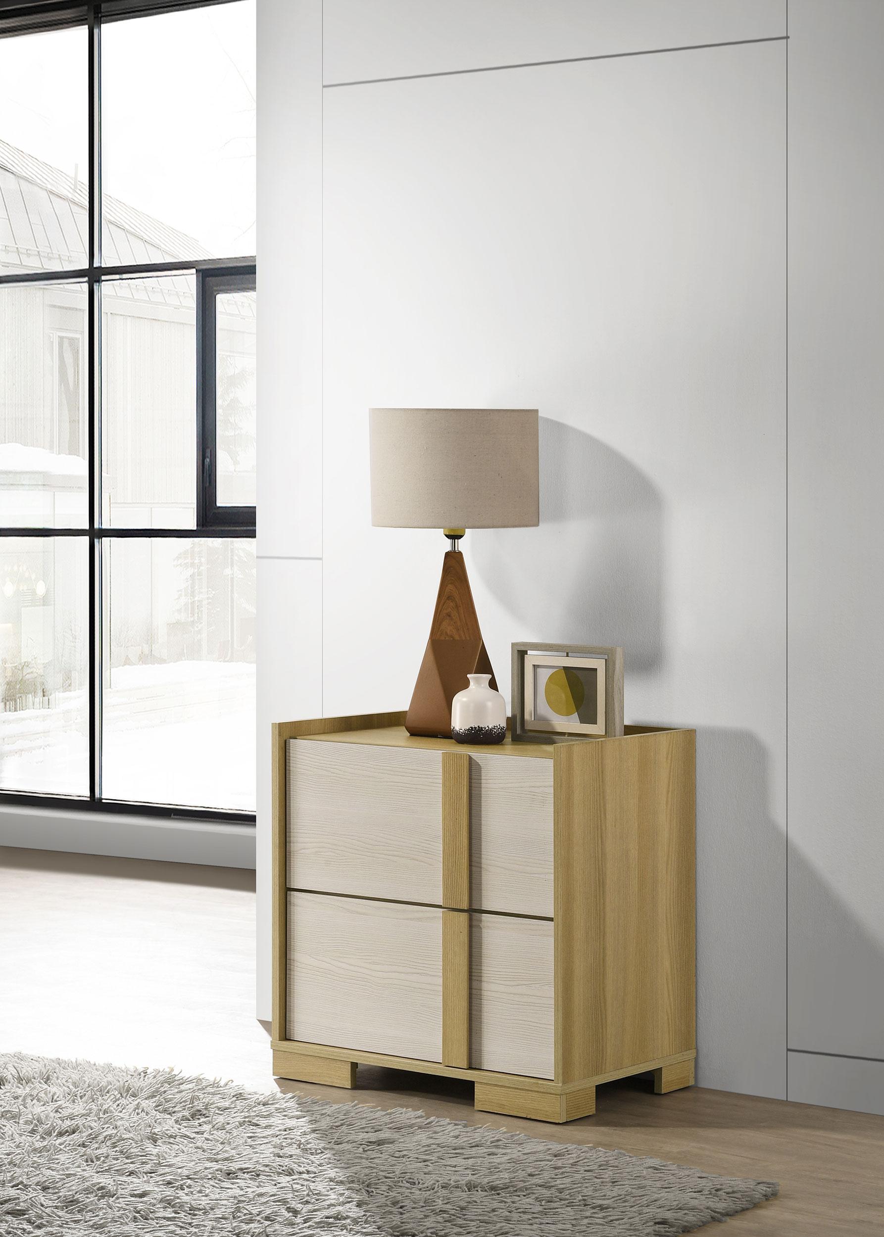 Hyland Nightstand - Luxury Home Furniture (MI)