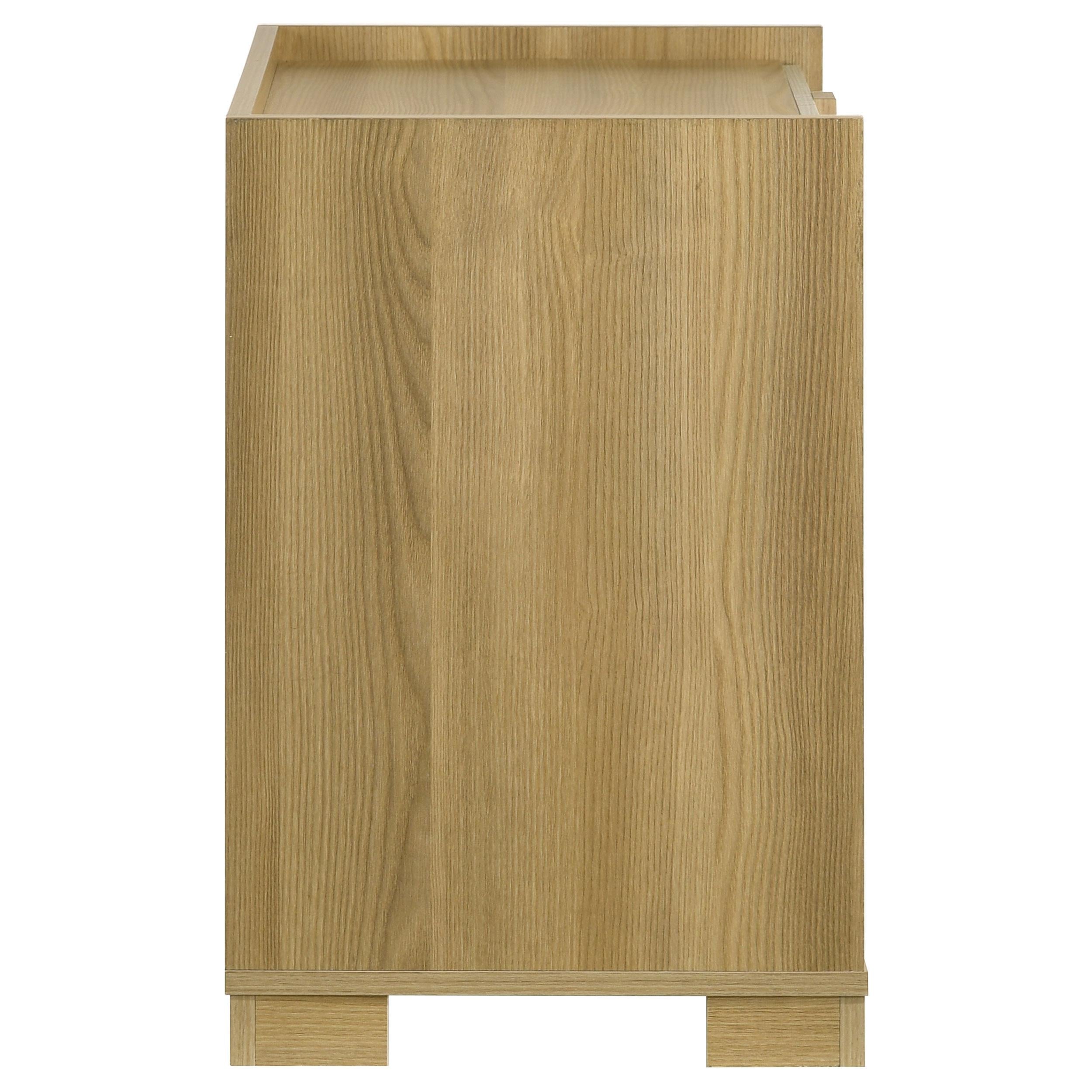 Hyland Nightstand - Luxury Home Furniture (MI)