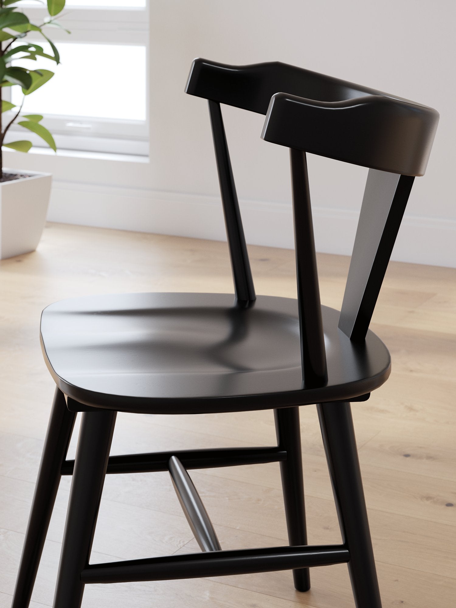 Gretlynn Dining Chair - Luxury Home Furniture (MI)
