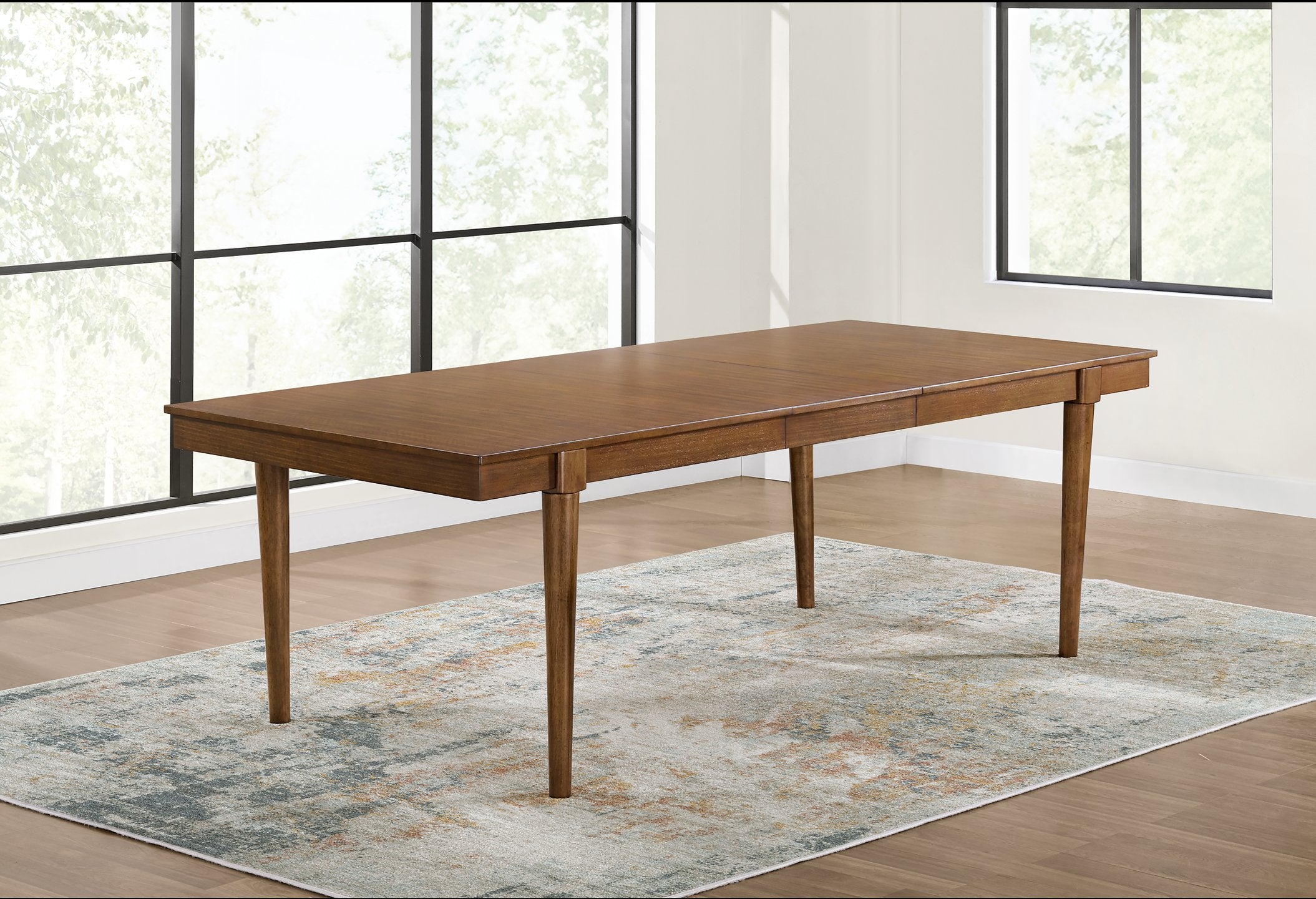 Lyncott Dining Room Set - Luxury Home Furniture (MI)