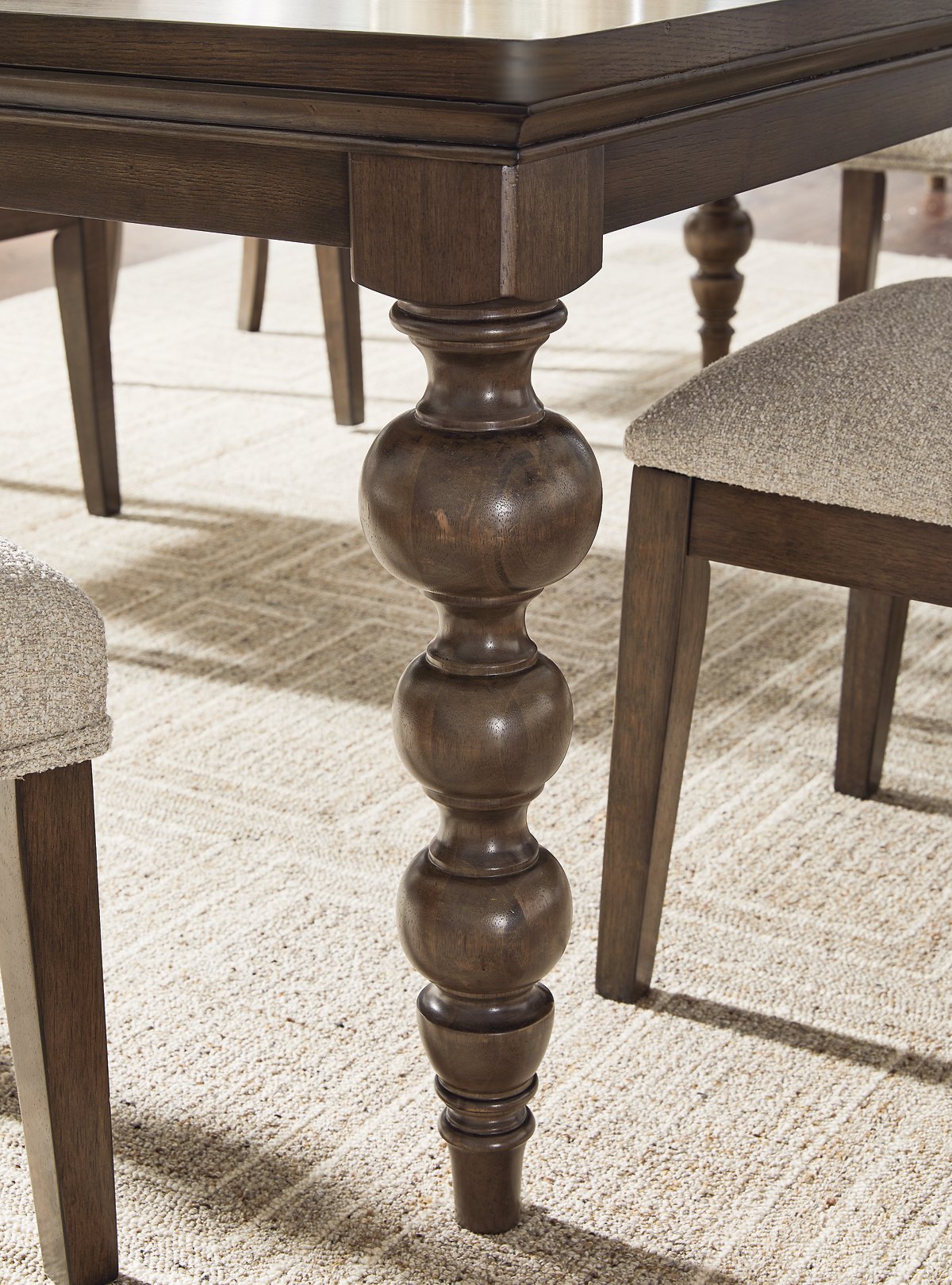 Veramond Dining Extension Table - Luxury Home Furniture (MI)