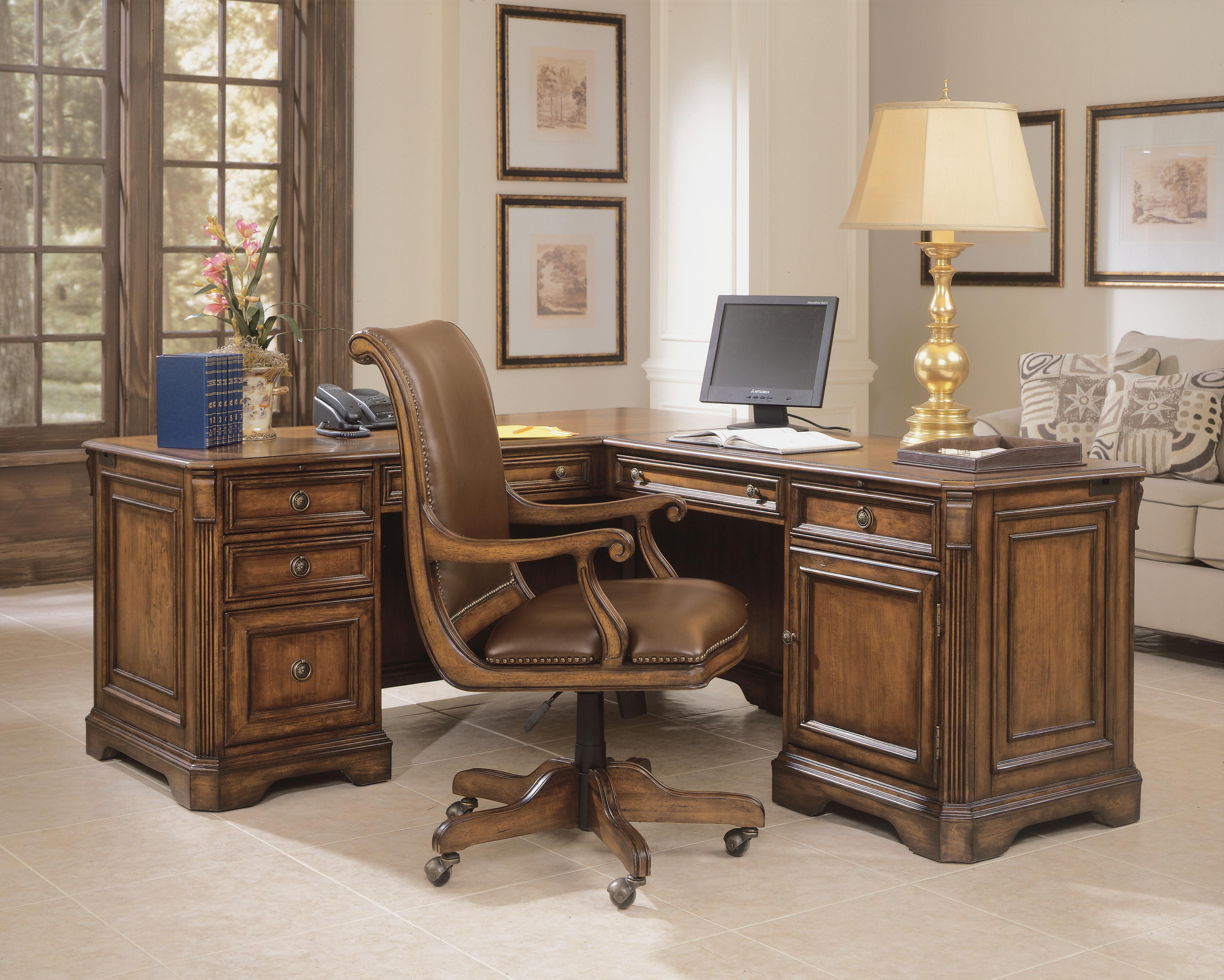 Brookhaven Executive L Right Return - Luxury Home Furniture (MI)