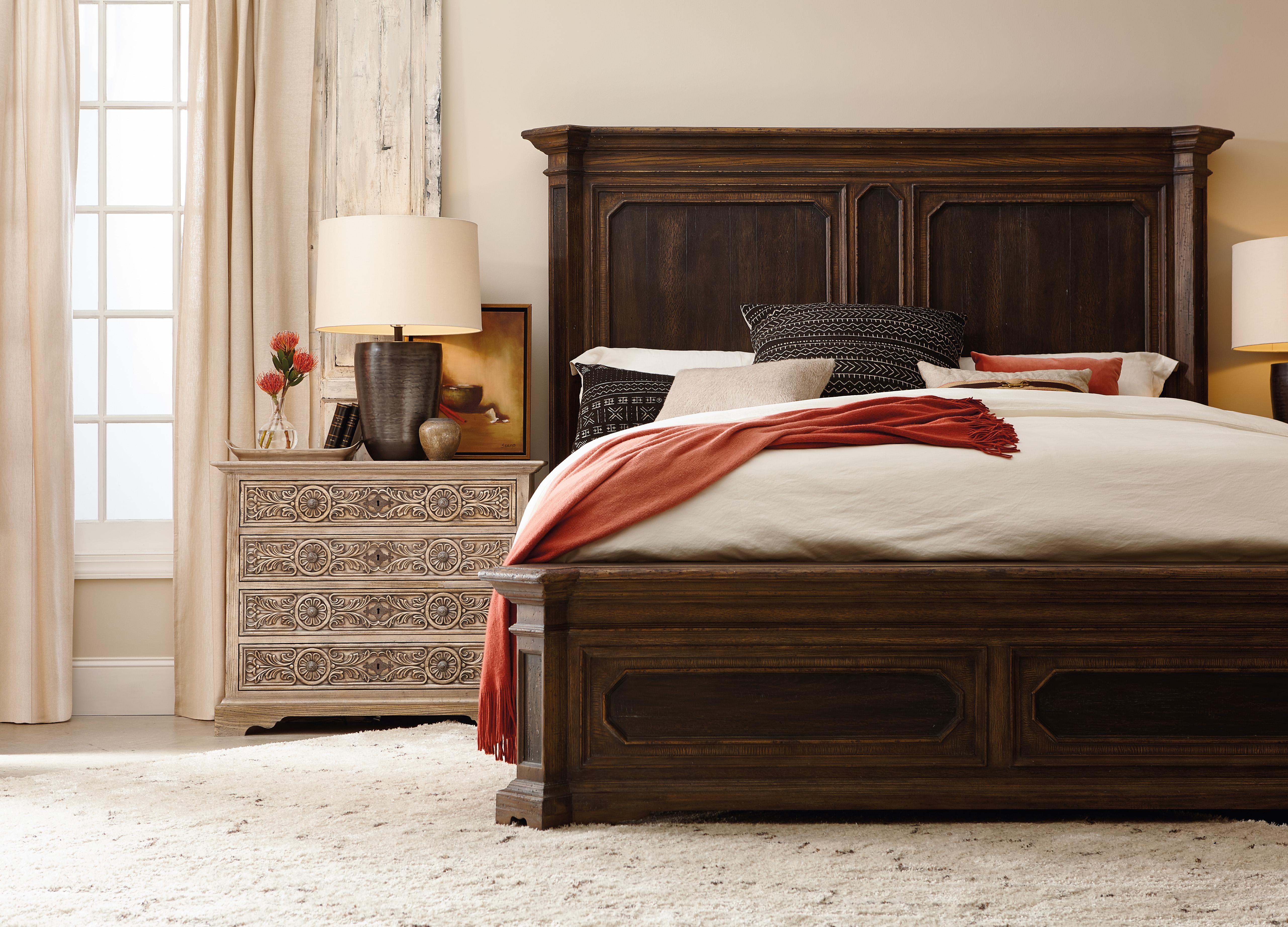 Woodcreek Queen Mansion Bed - Luxury Home Furniture (MI)