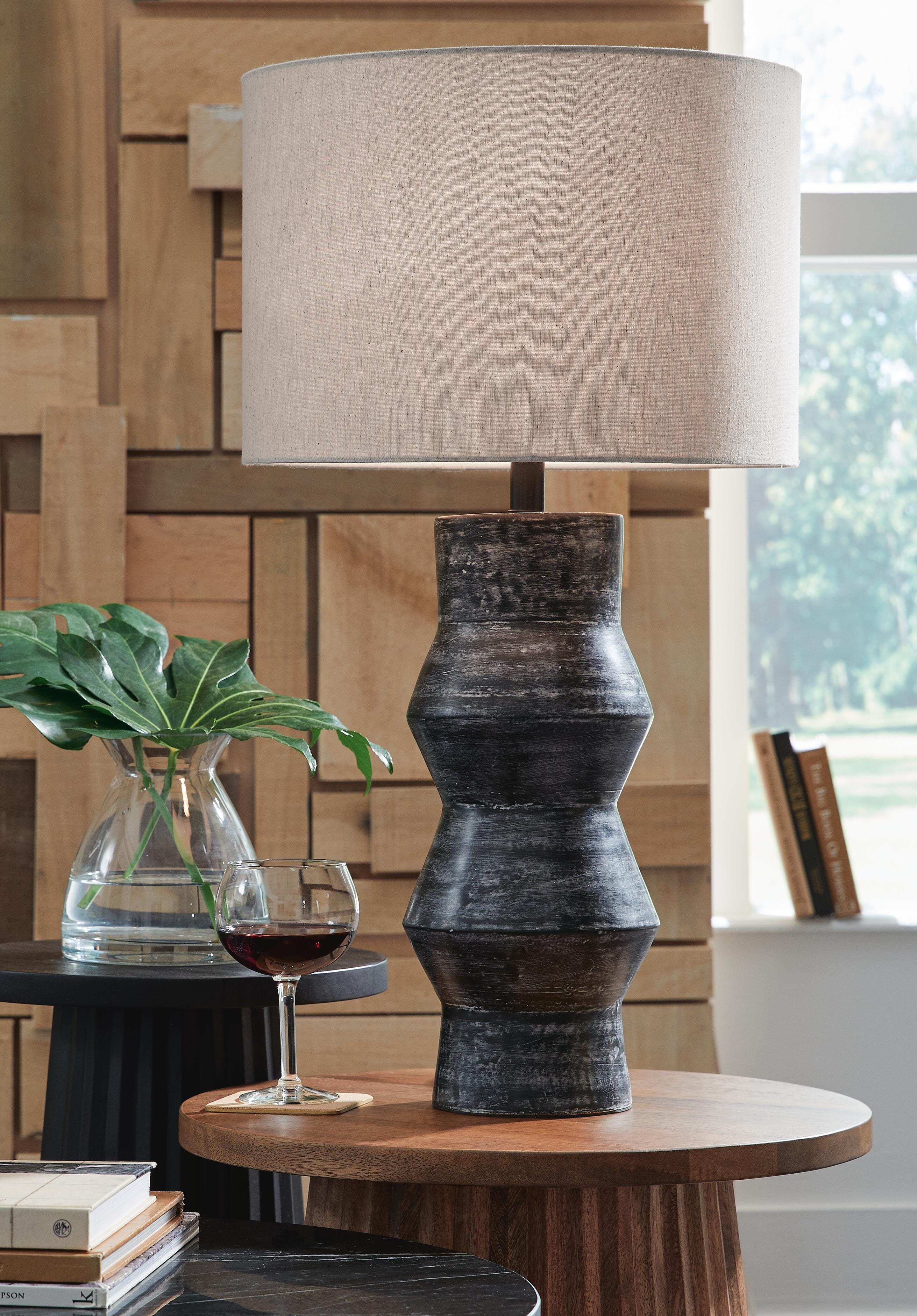 Kerbert Table Lamp - Luxury Home Furniture (MI)